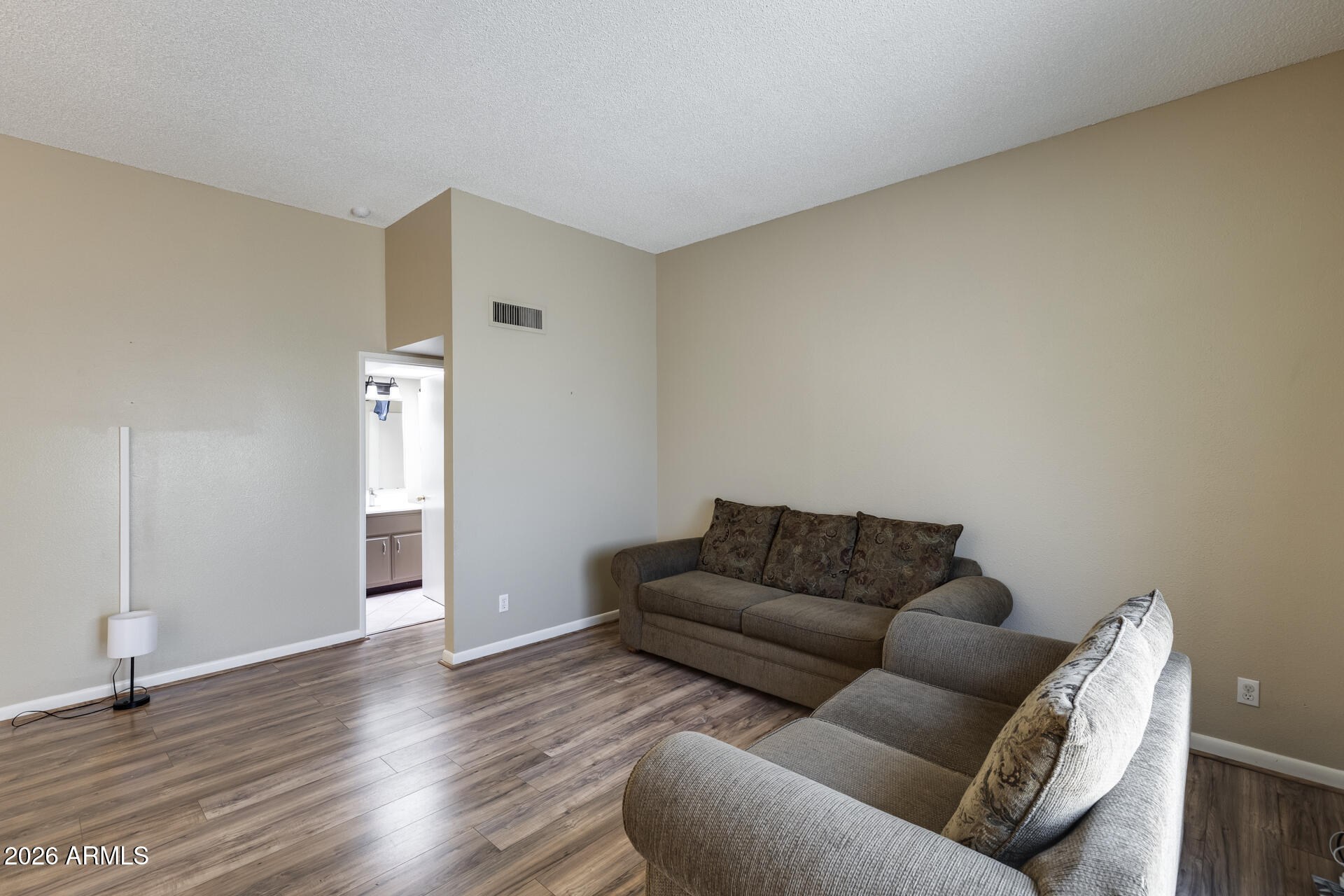 Properties 4 704 S LEBANON Lane