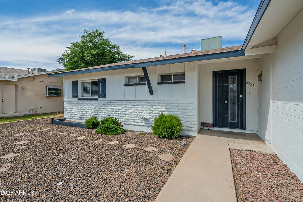 Photo of 3232 E Emile Zola Avenue, Phoenix, AZ 85032 (MLS # 7056647)