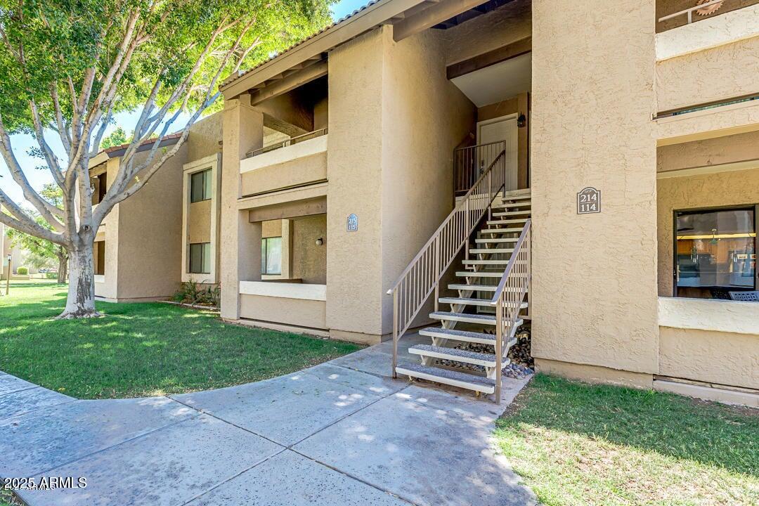 2146 W ISABELLA Avenue 215