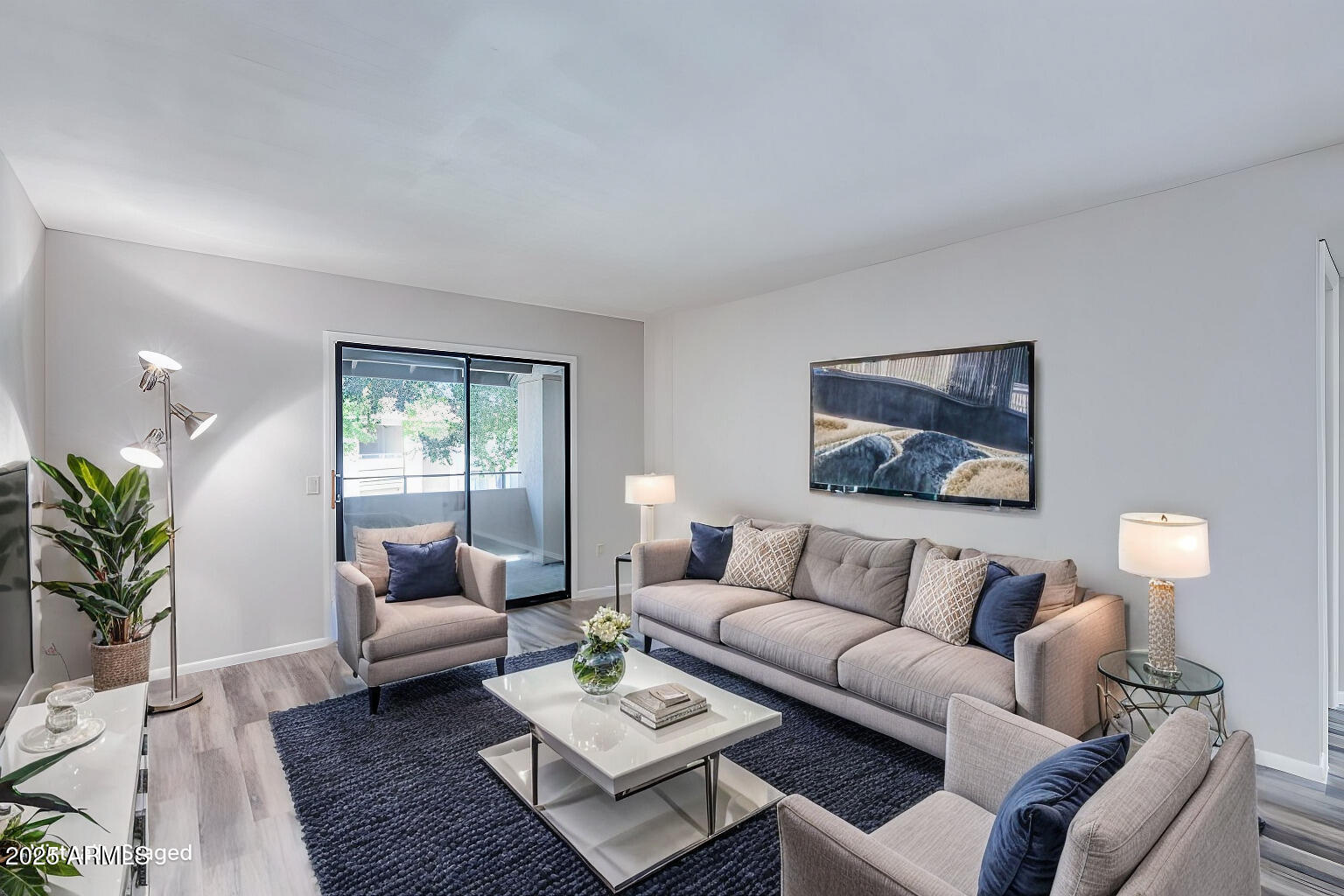 2146 W ISABELLA Avenue 215