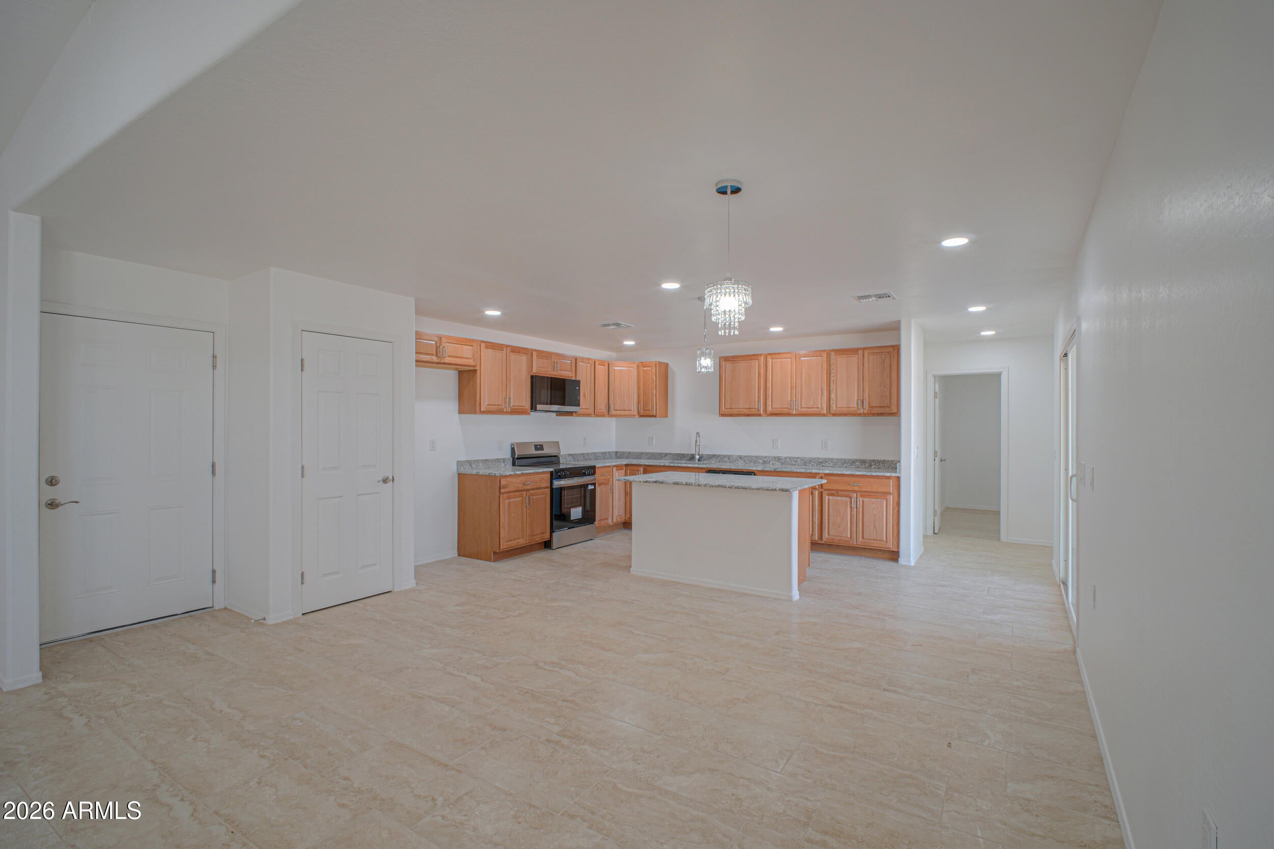 3840 N GARCES Circle
