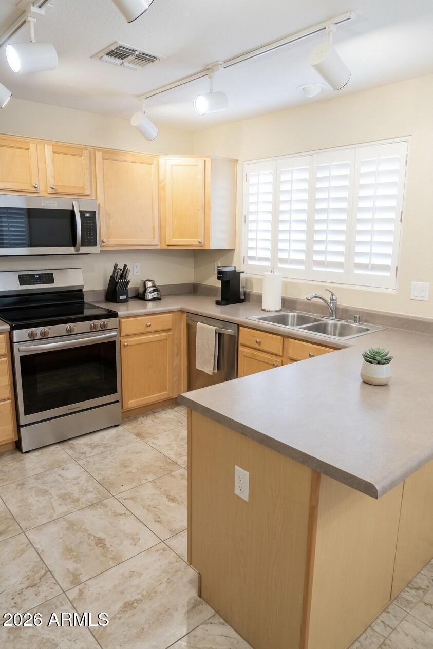 5336 W CAMPO BELLO Drive