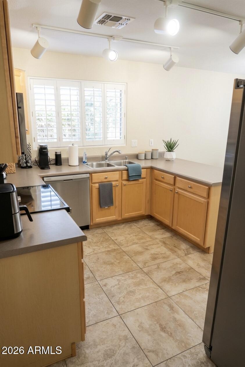 5336 W CAMPO BELLO Drive