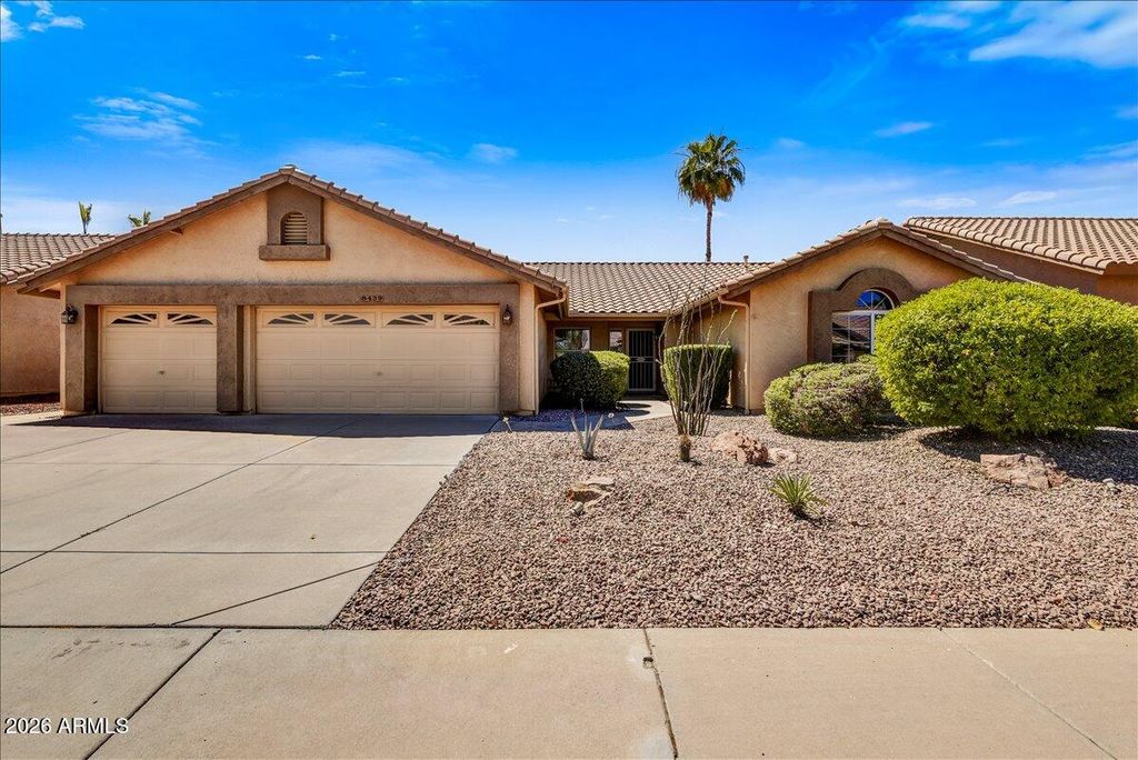 Photo of 8439 W Kimberly Way, Peoria, AZ 85382 (MLS # 7027477)