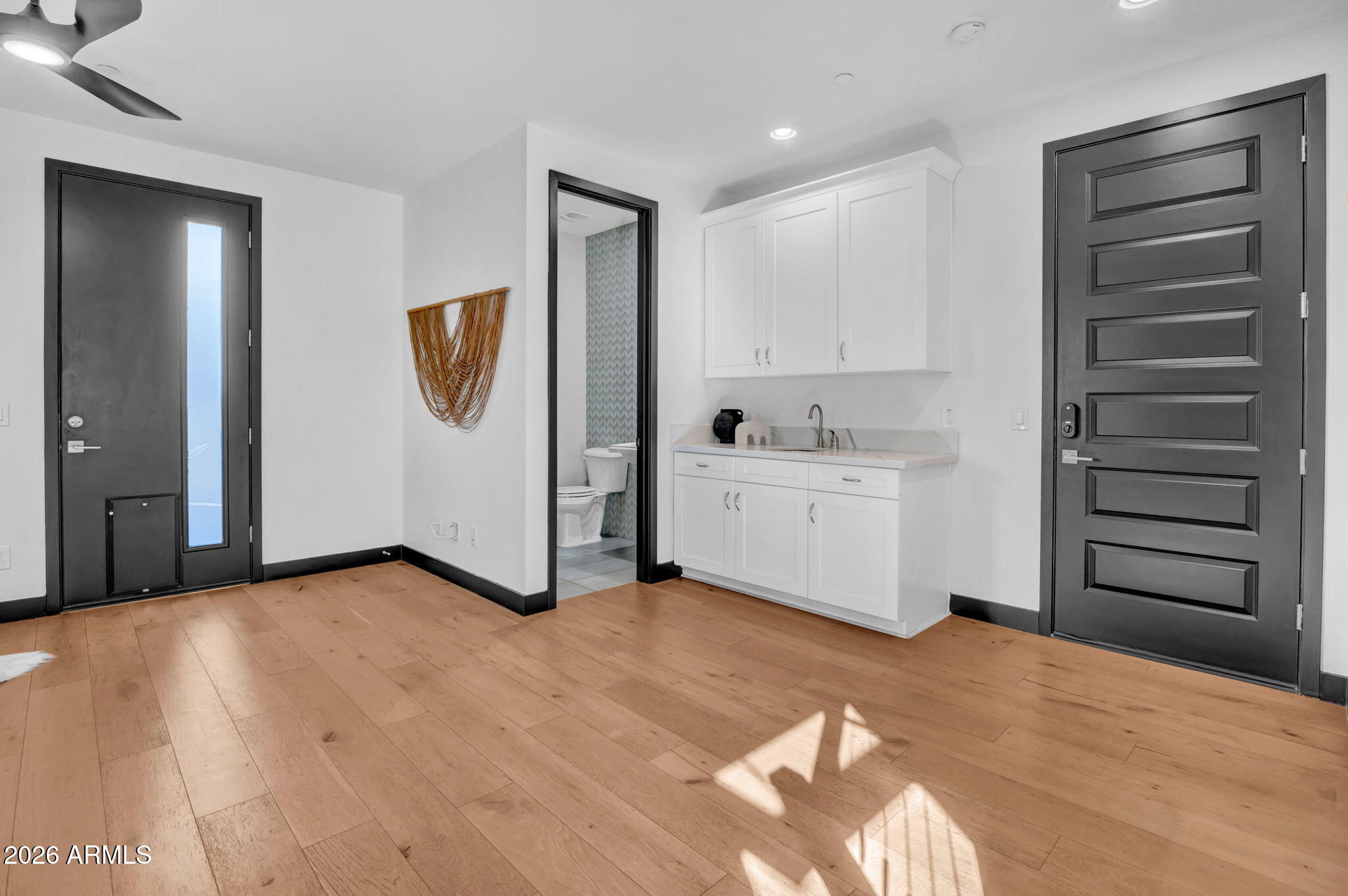 3510 N MILLER Road 1011