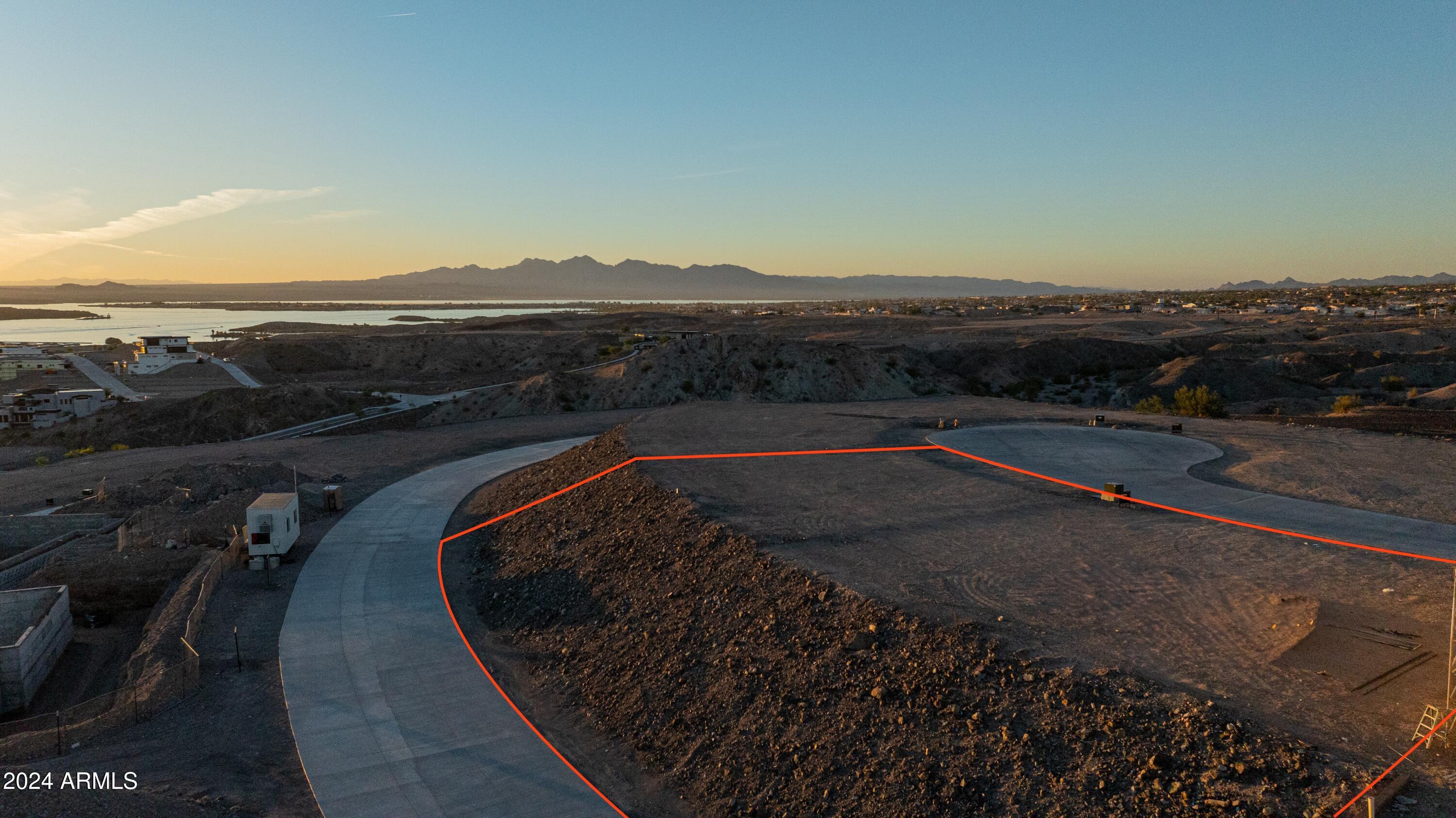 2416 Sunset Ridge Court W 33