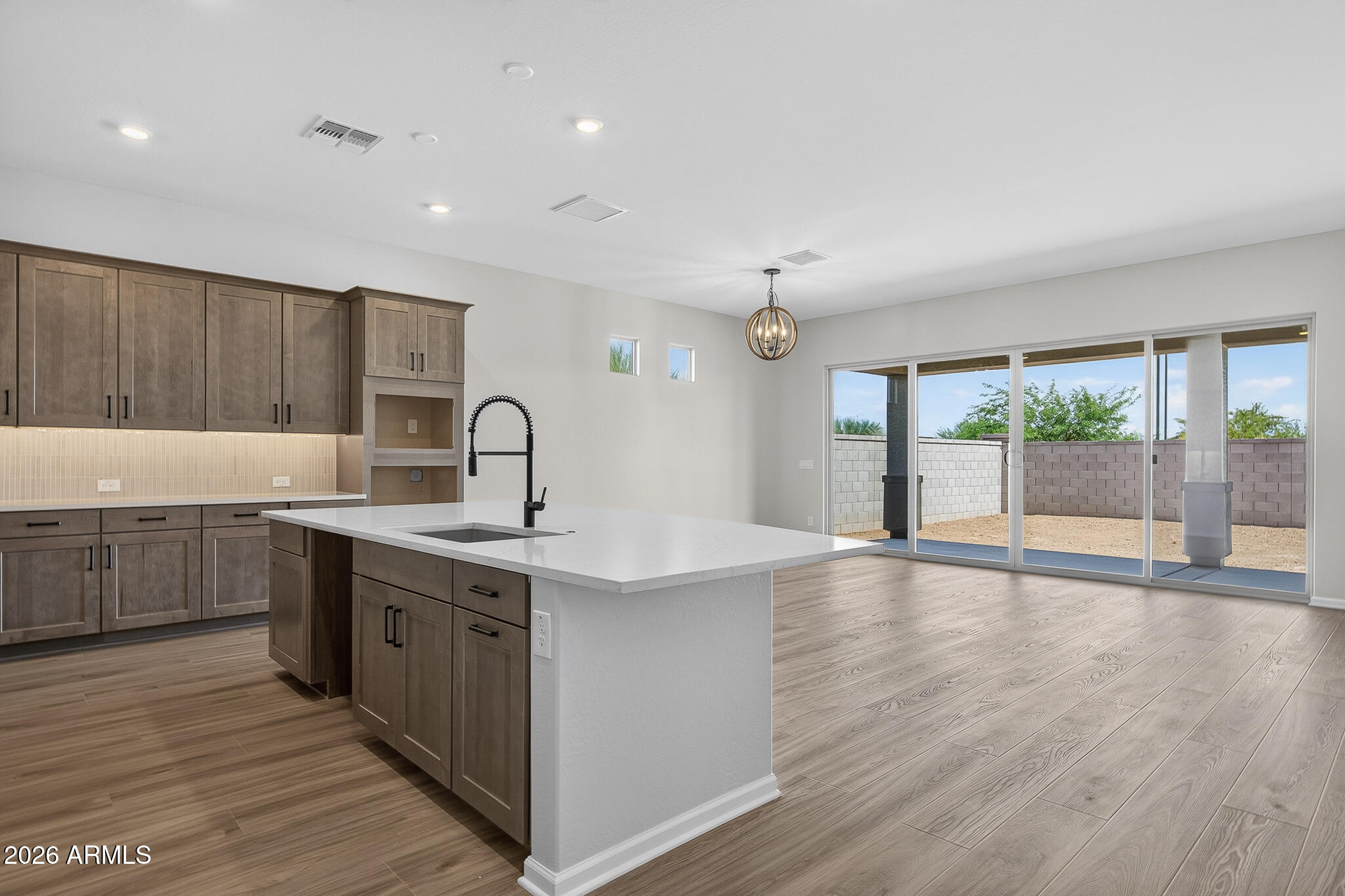 15743 W MARIPOSA GRANDE --