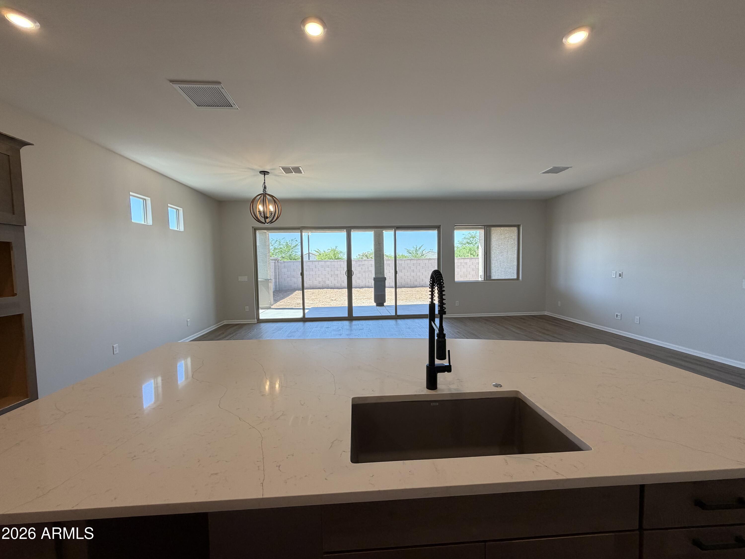 15743 W MARIPOSA GRANDE --
