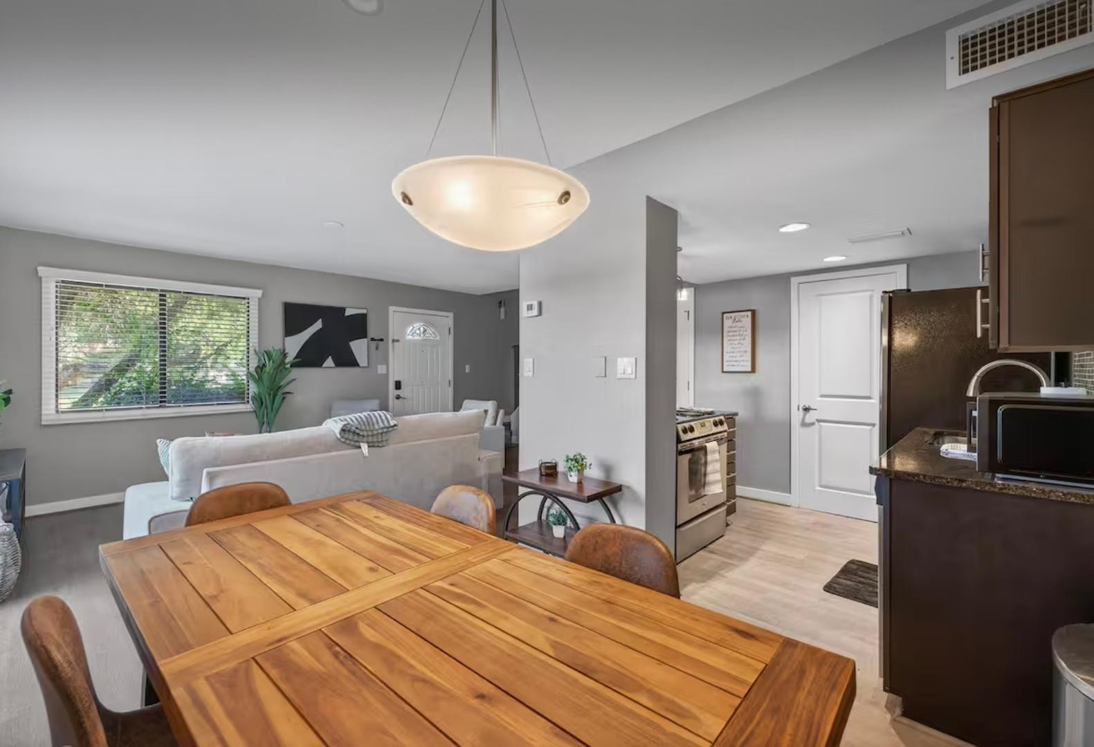 7845 E Valley Vista Drive