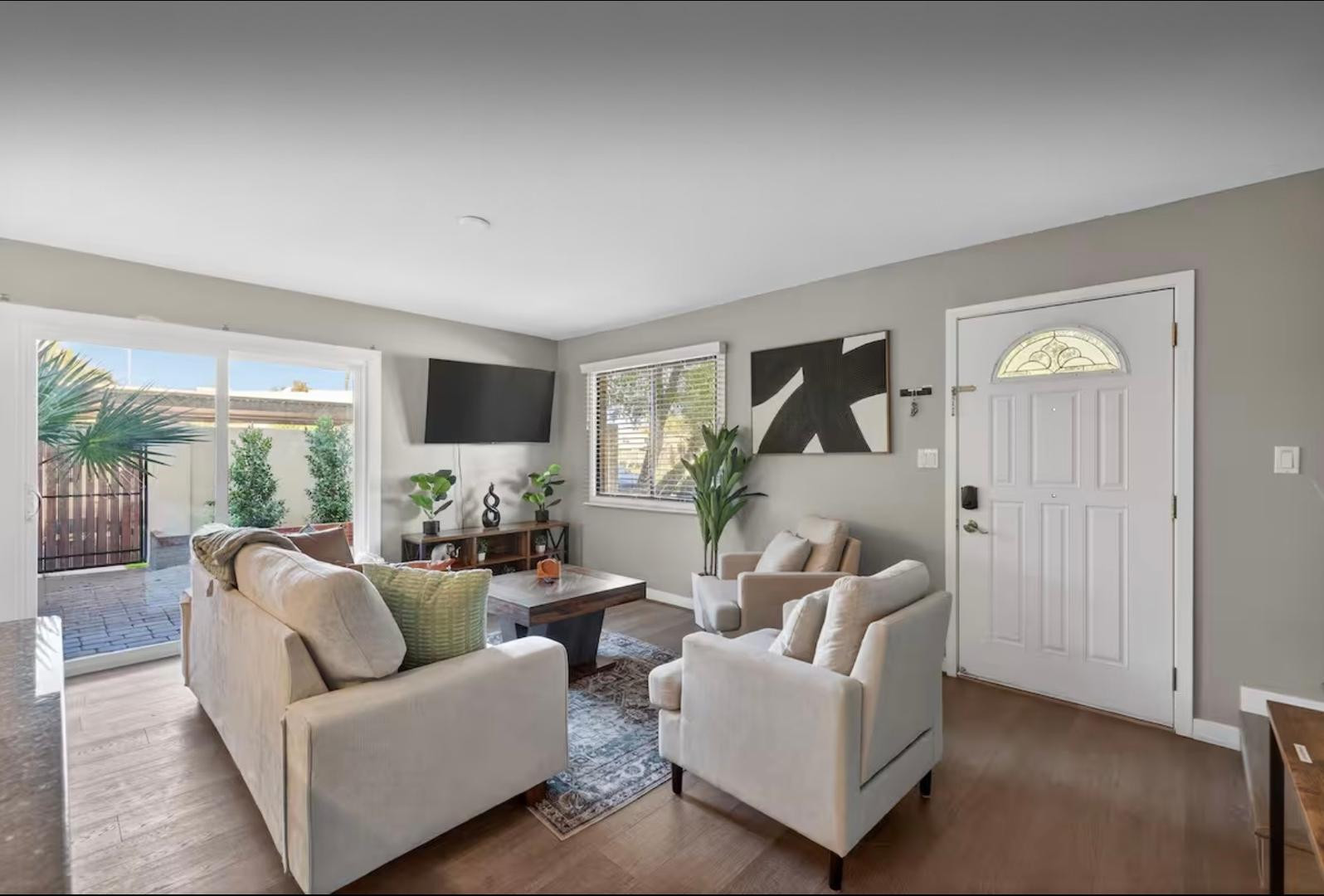 7845 E Valley Vista Drive