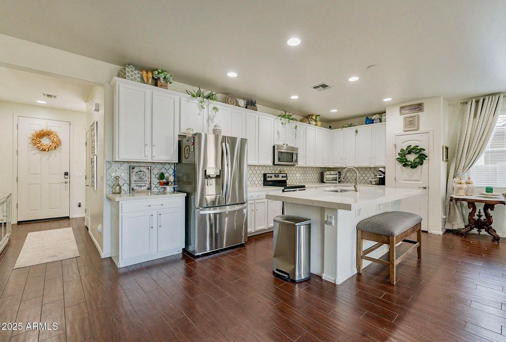 Photo of 1176 N 163rd Lane, Goodyear, AZ 85338 (MLS # 6928305)