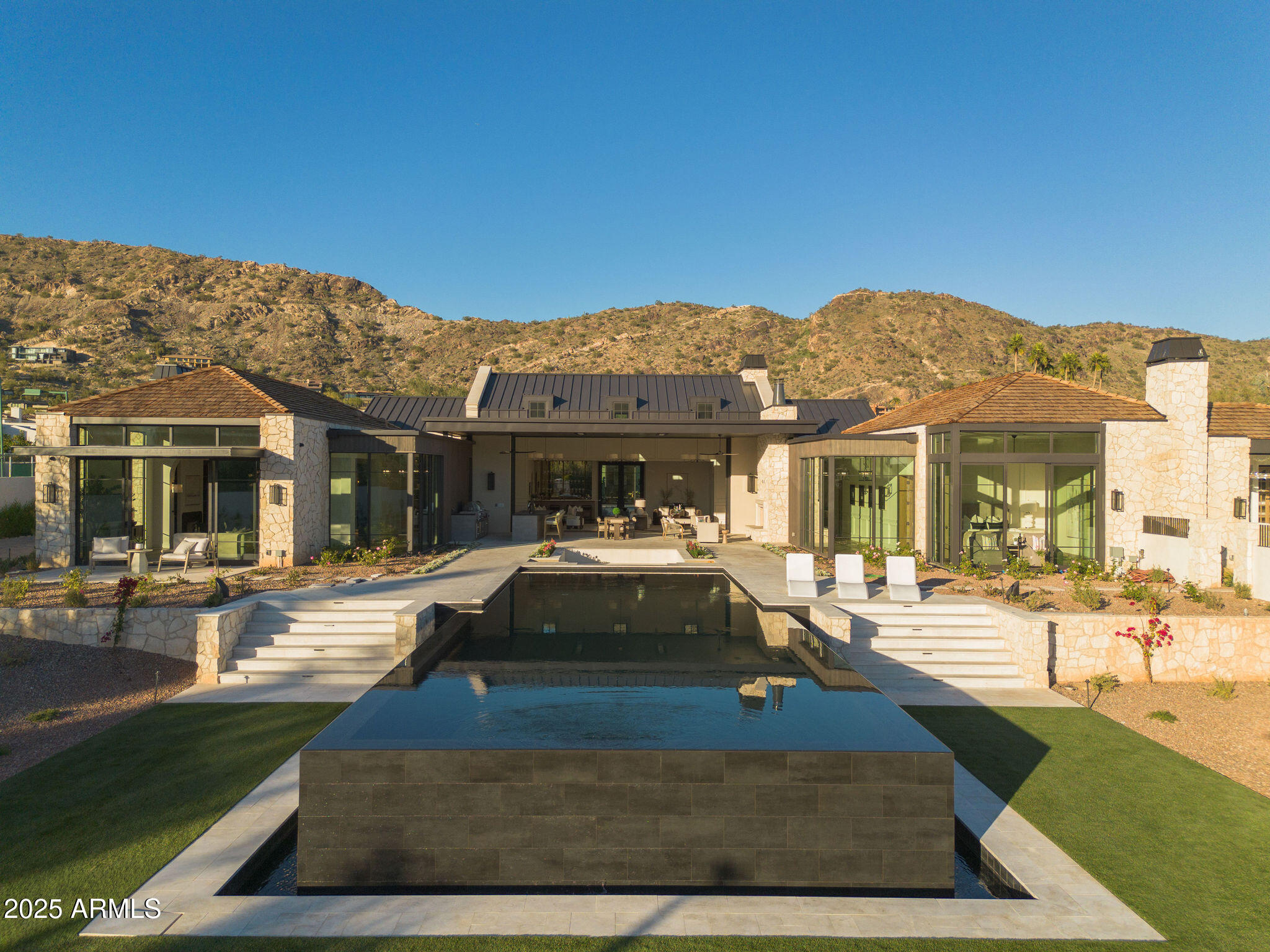 5902 E CACTUS WREN Road