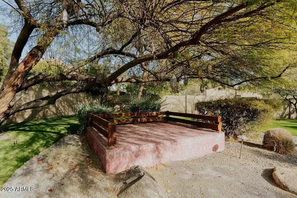 listing image 77