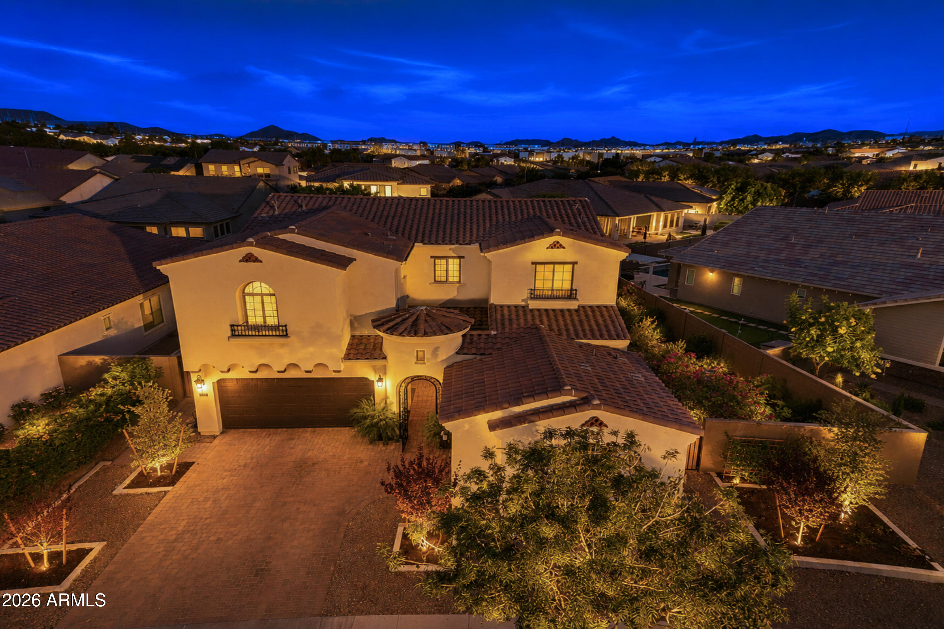 1951 W PASO Trail