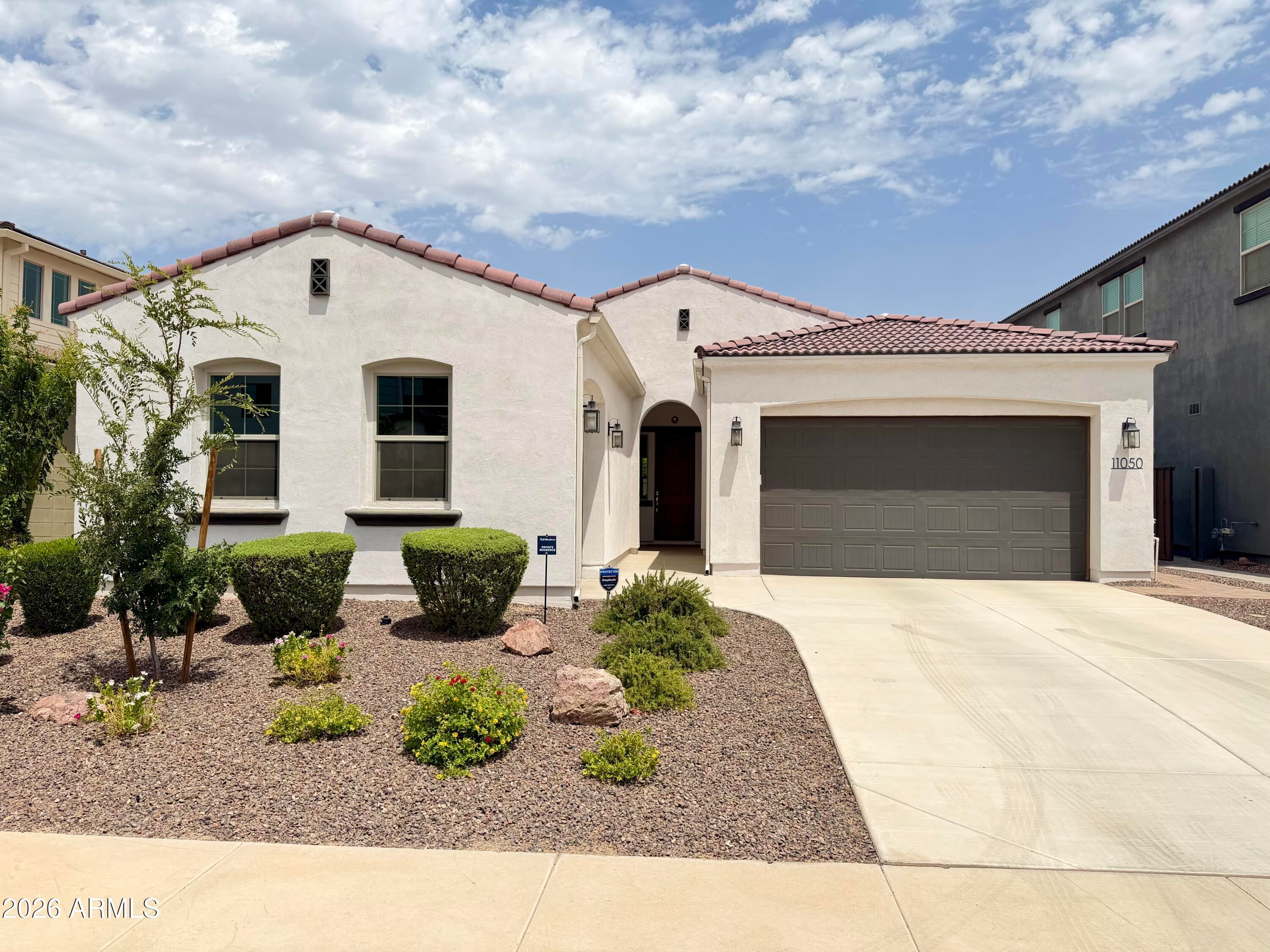 11050 E UTOPIA Avenue