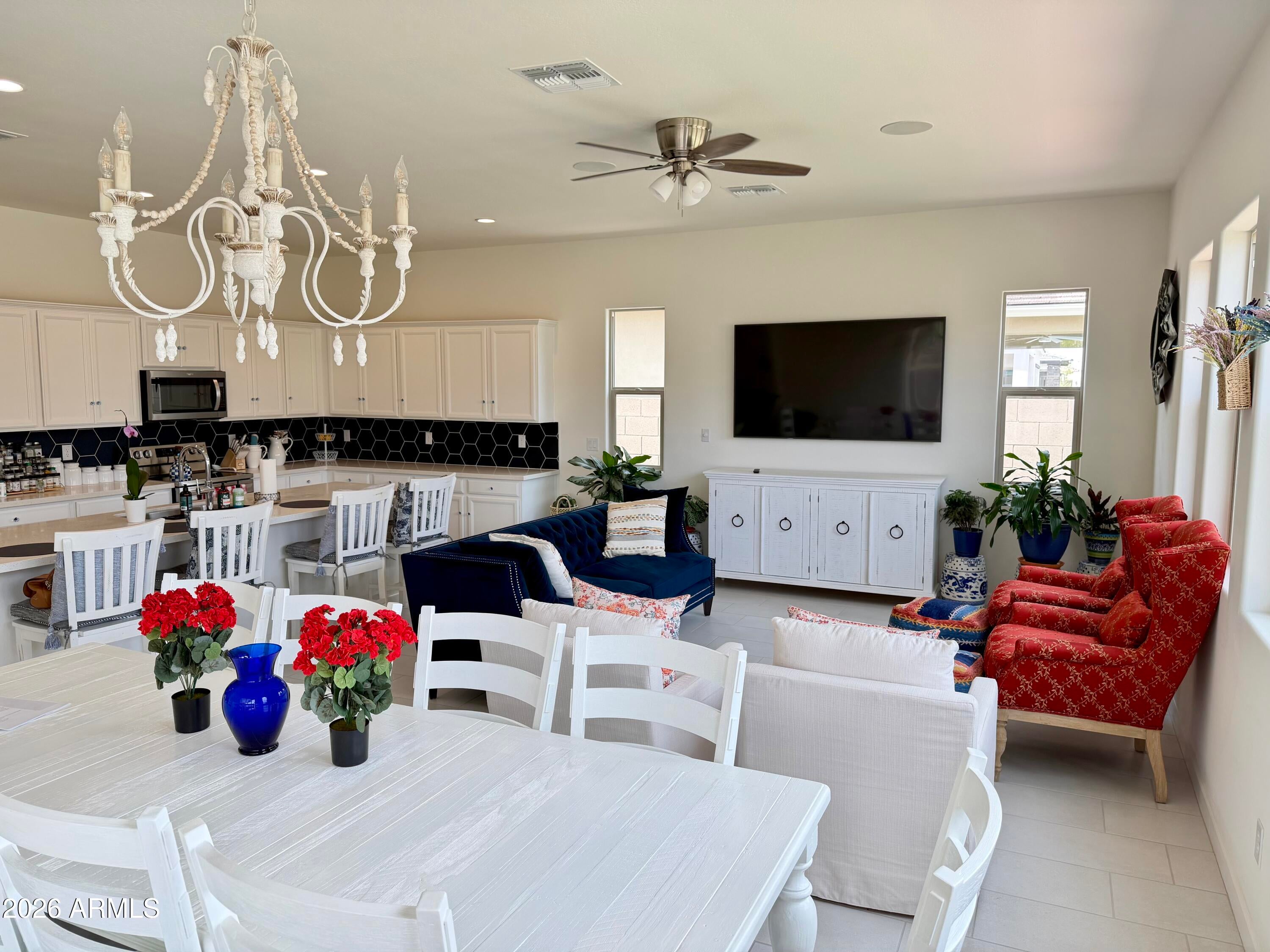11050 E UTOPIA Avenue