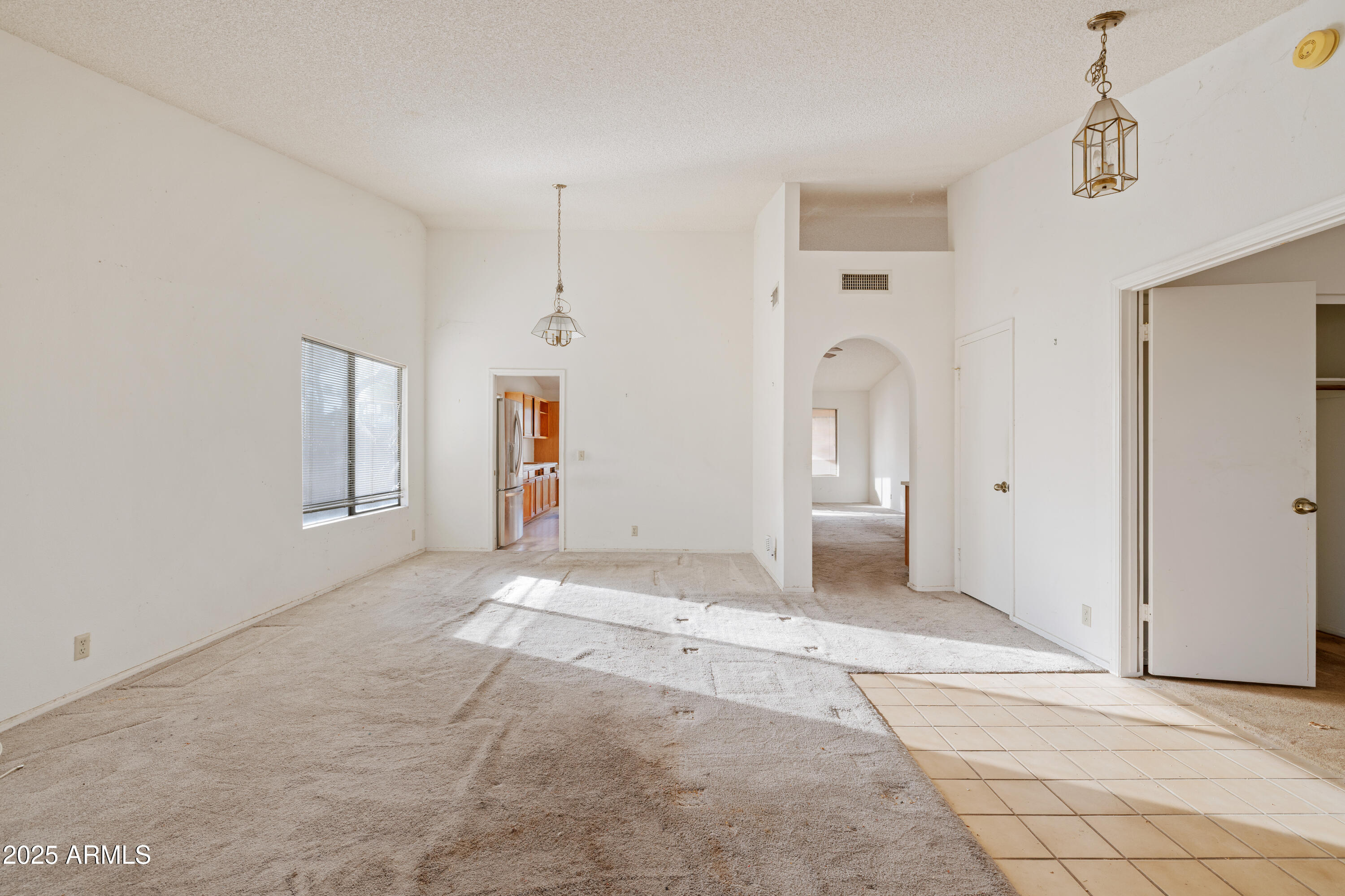 4609 E PARADISE Lane