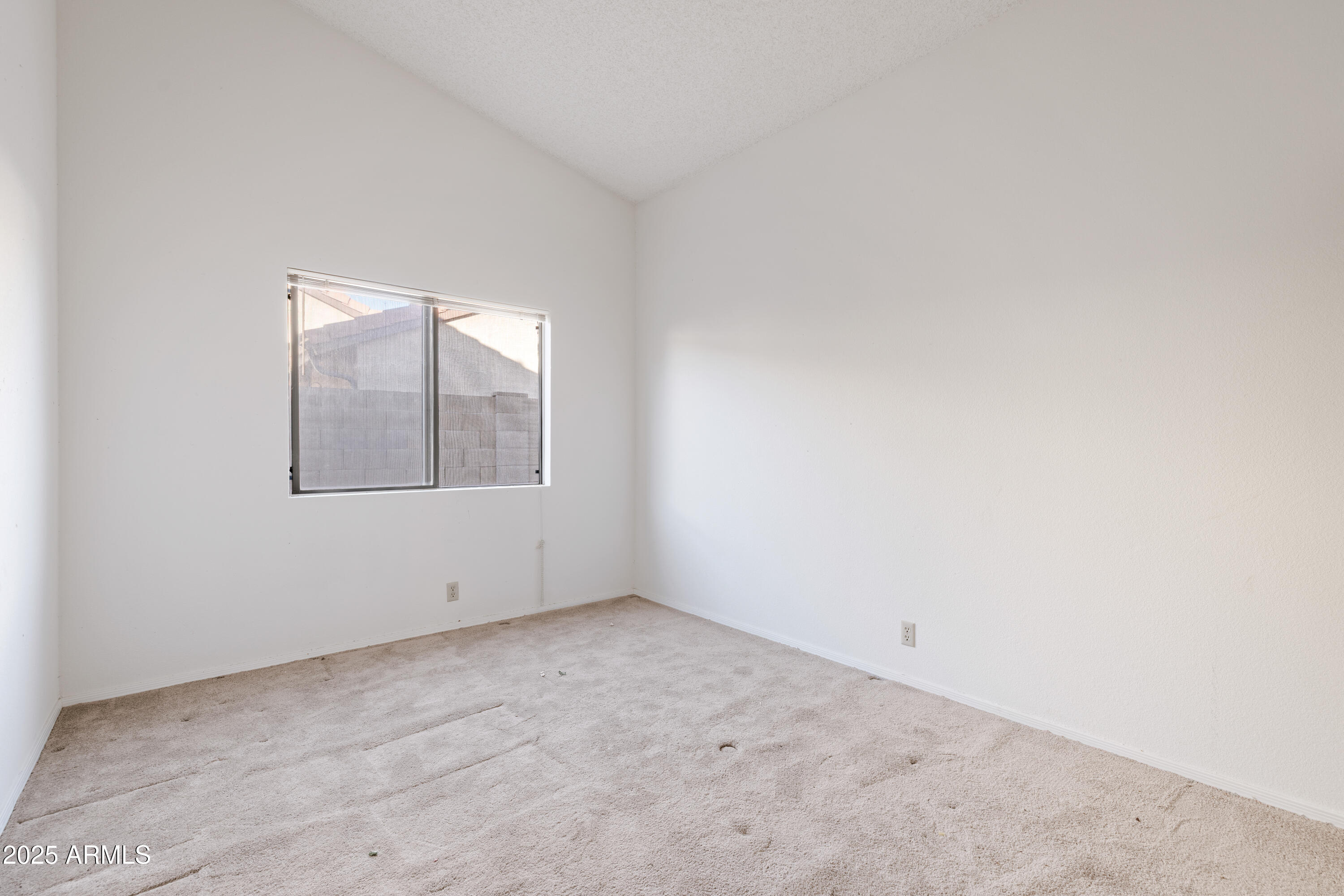 4609 E PARADISE Lane