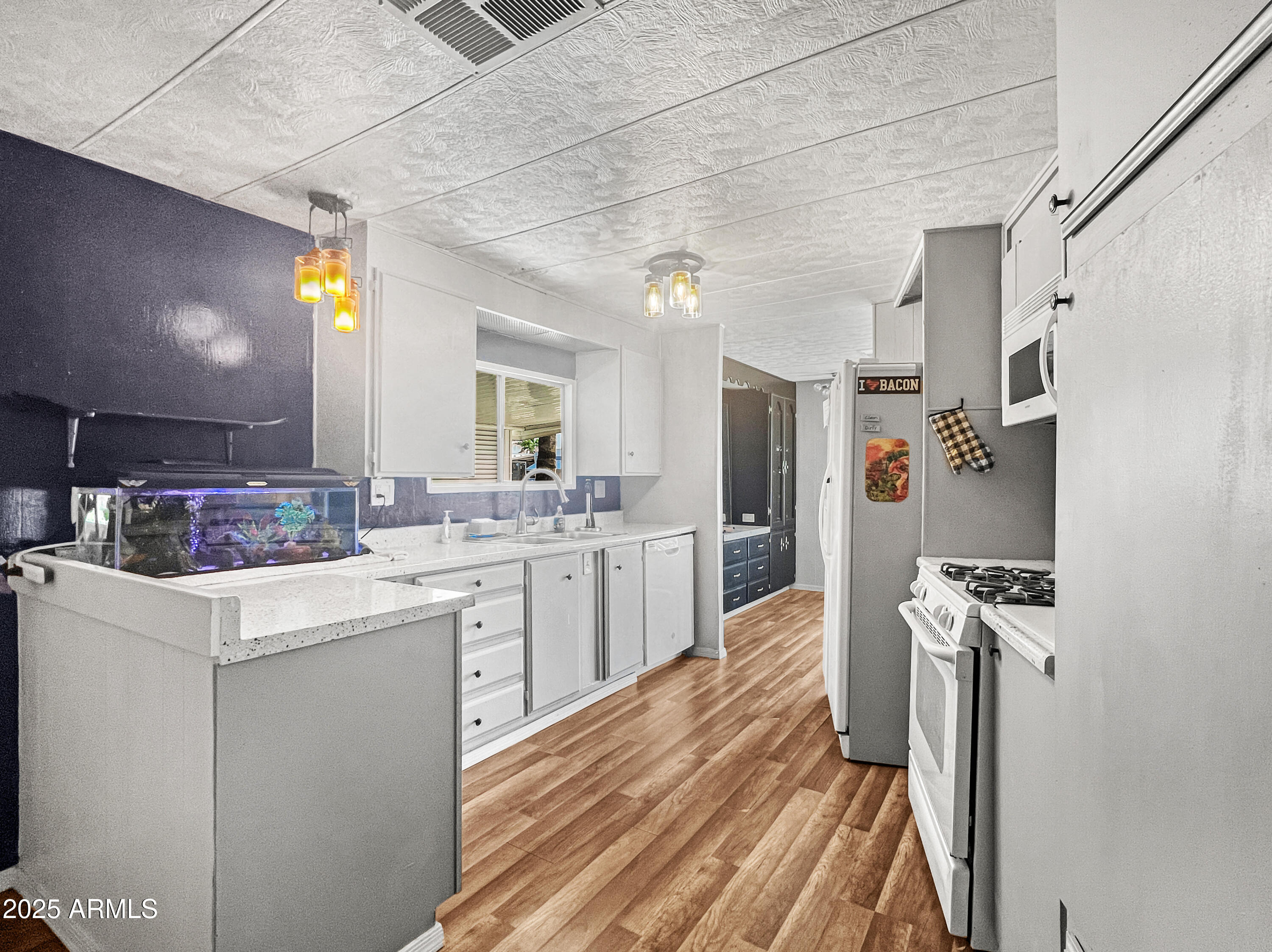 120 N VAL VISTA Drive 178