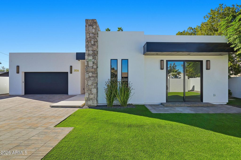 Photo of 3106 N Valencia Lane, Phoenix, AZ 85018 (MLS # 6977196)