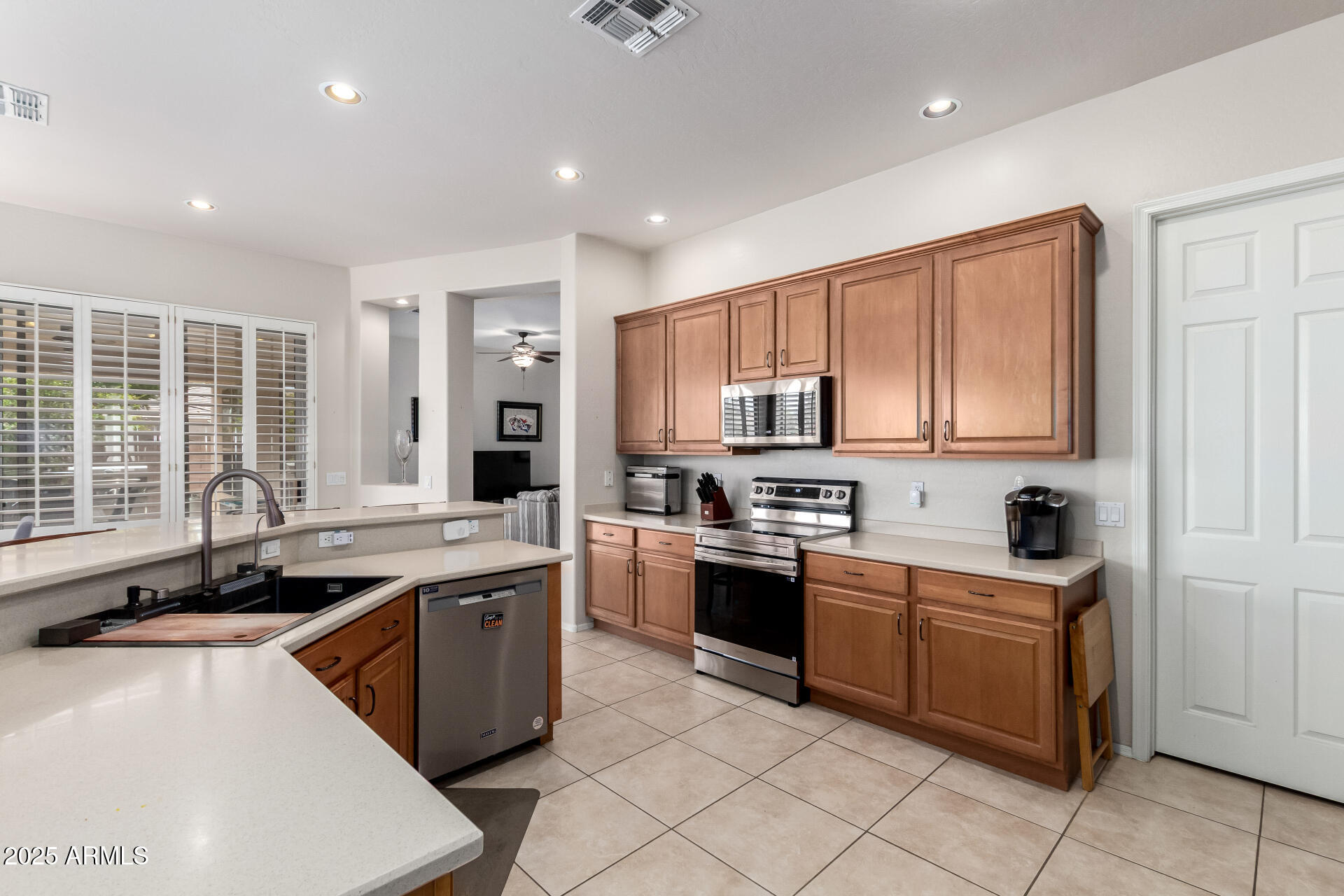 6581 S SALT CEDAR Place