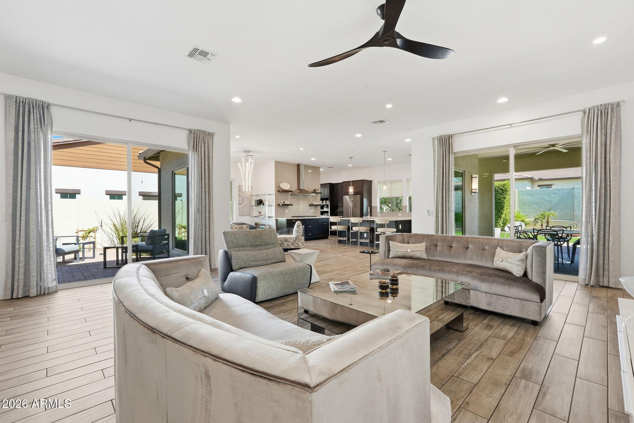 4428 E ROY ROGERS Road