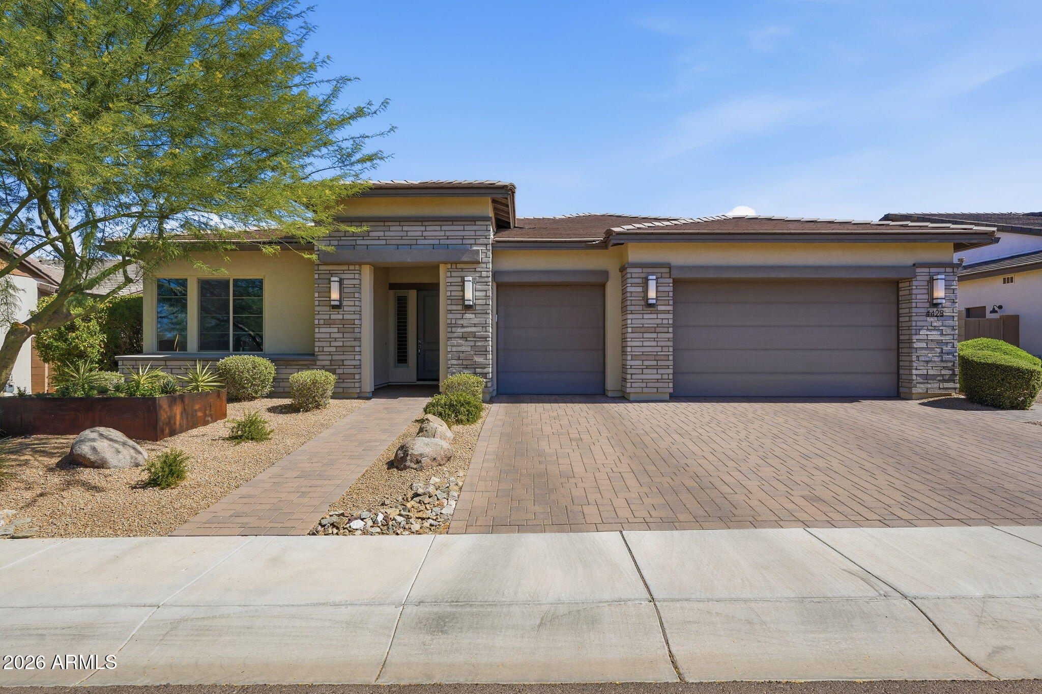 4428 E ROY ROGERS Road