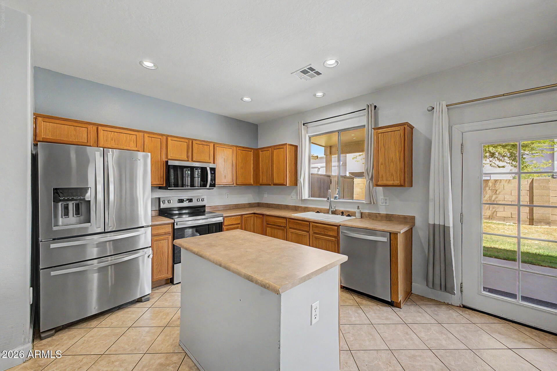 1129 S Amandes --