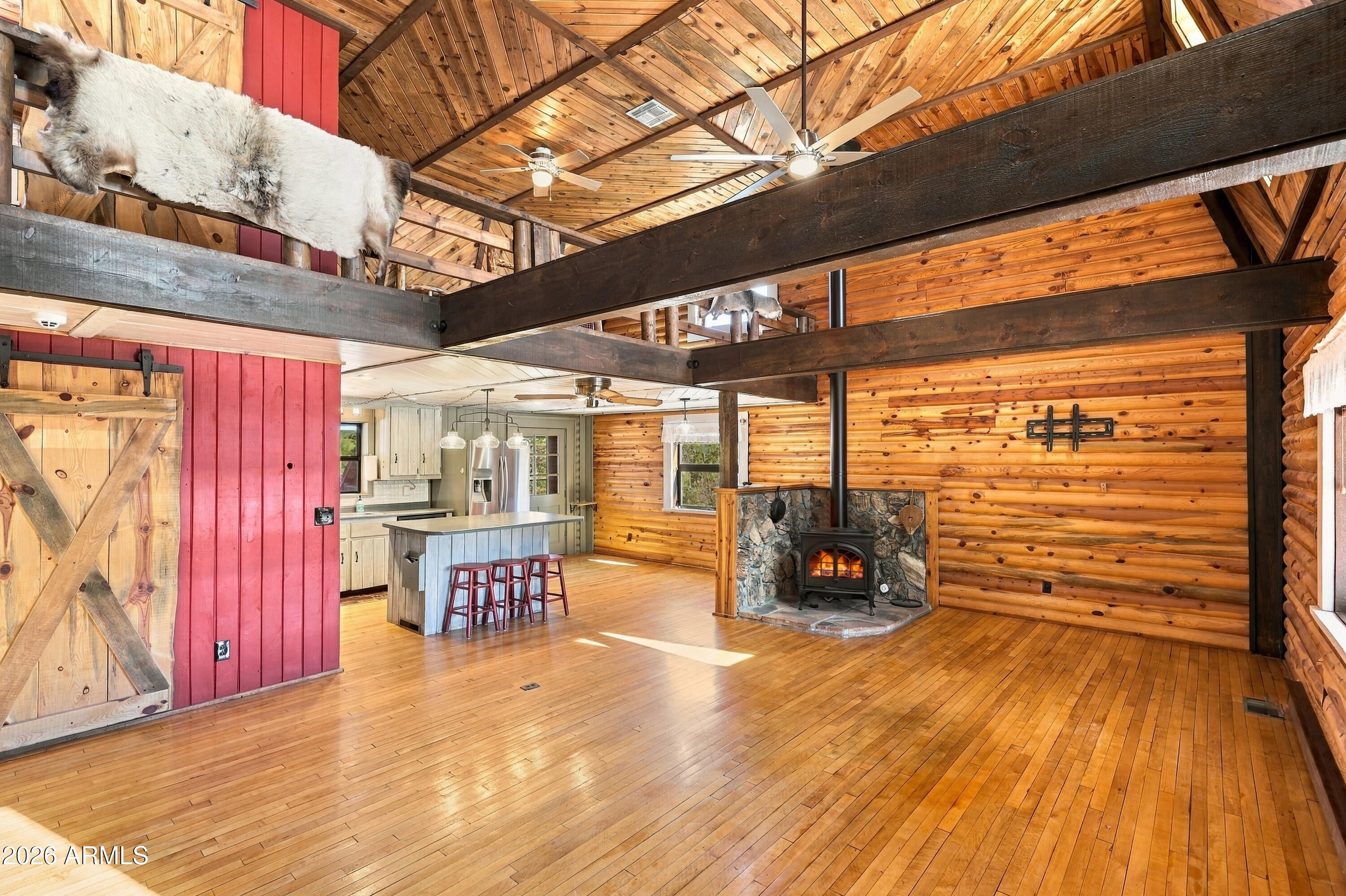 2710 W PALMER Drive