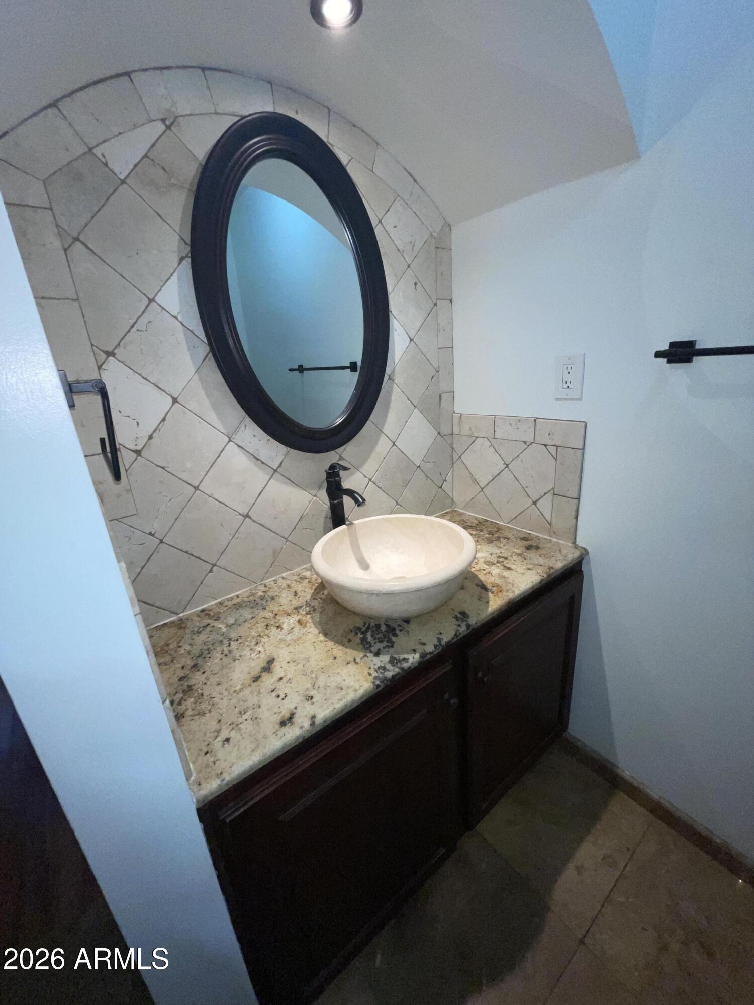 4427 W CATALINA Drive