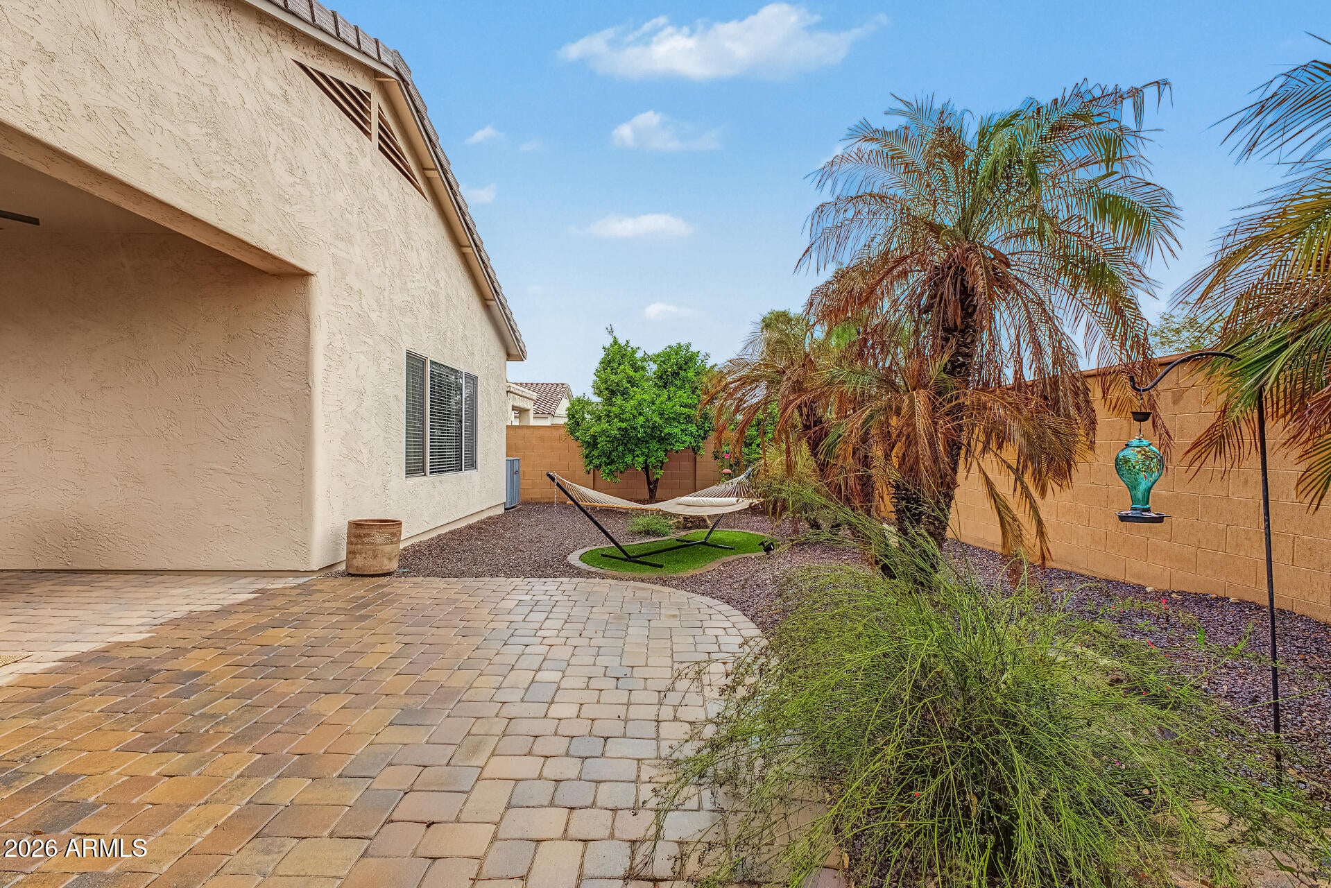 26102 W TONTO Lane