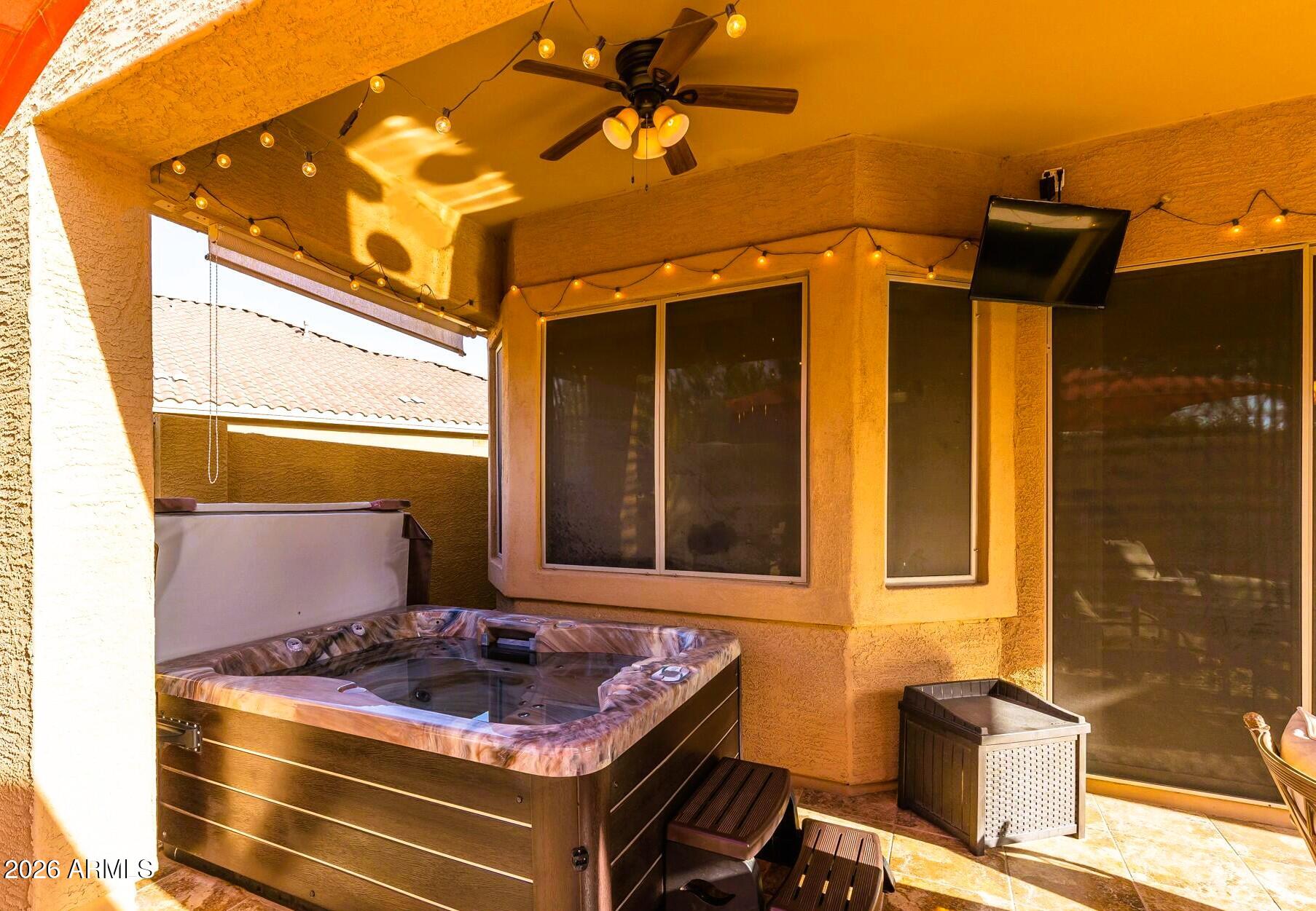 10436 W CASHMAN Drive