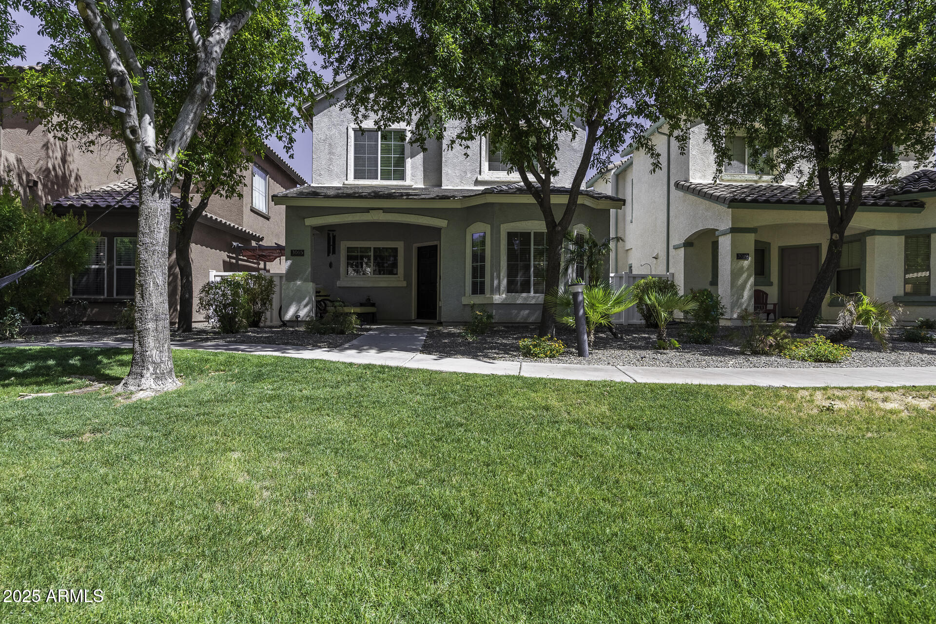 3065 E TAMARISK Street