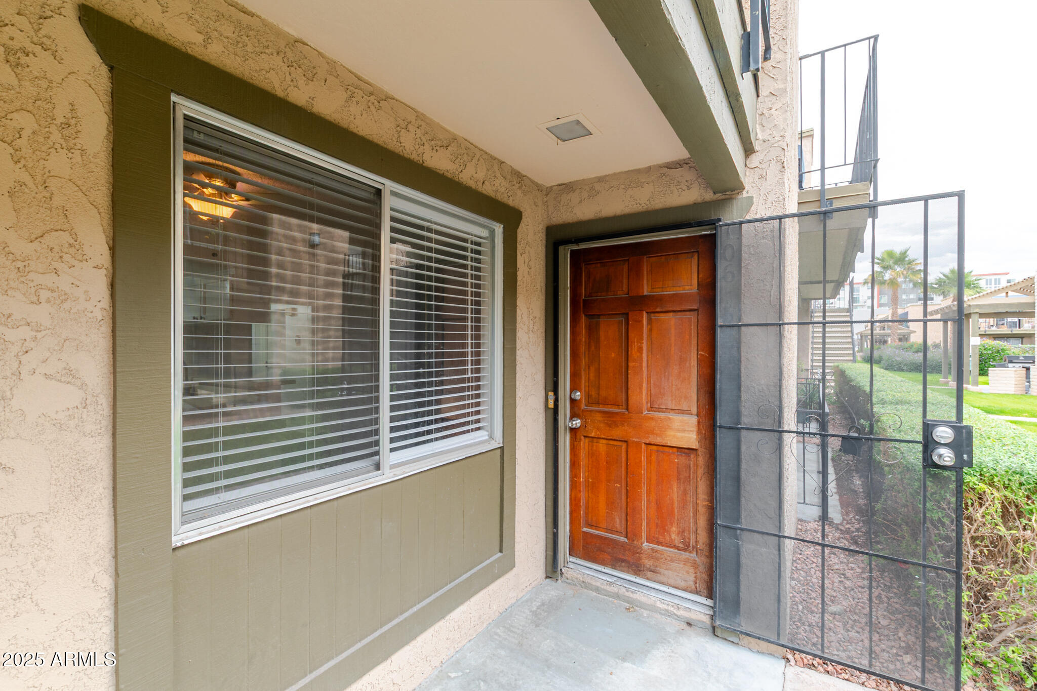 2228 E CAMPBELL Avenue 106