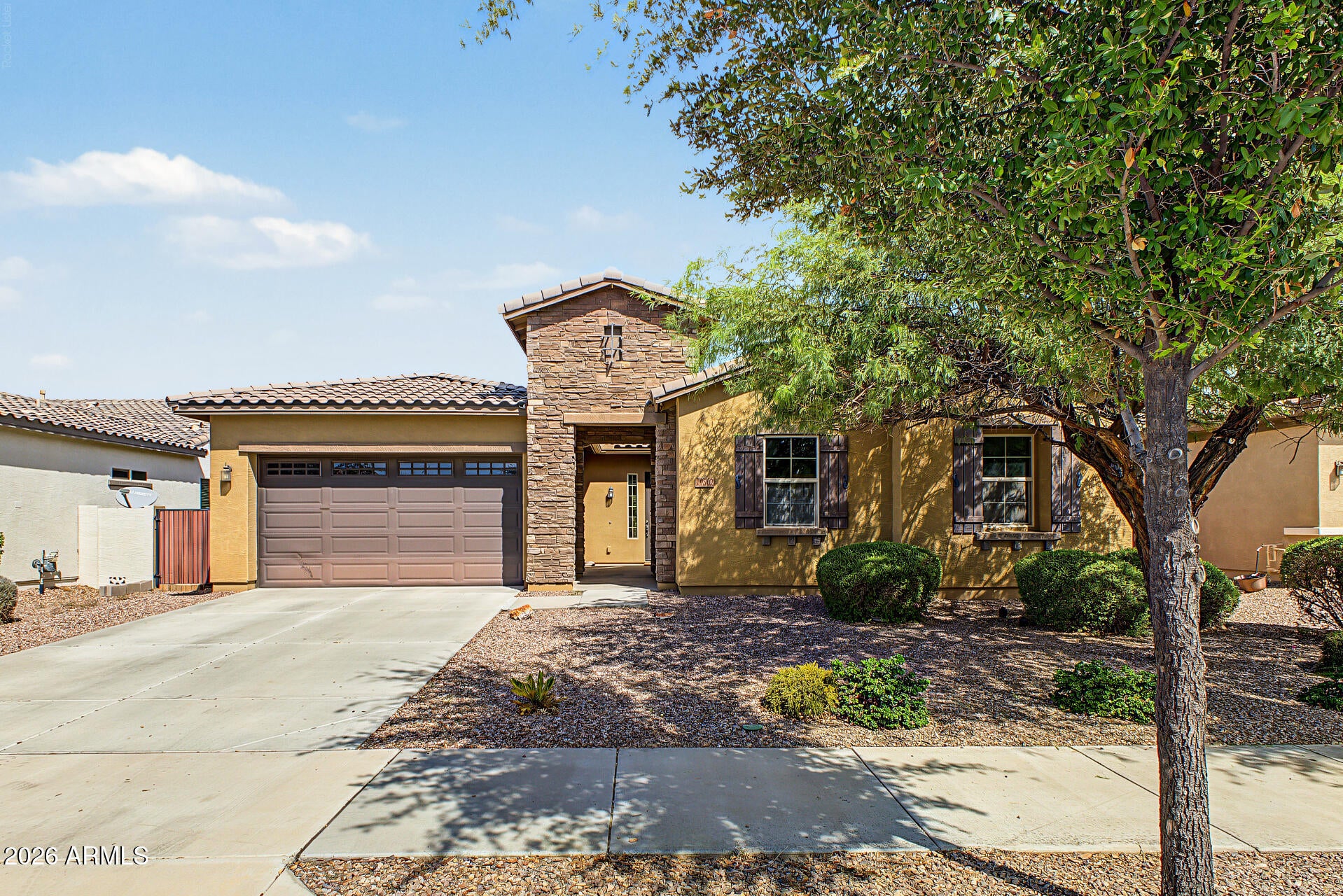 Homes for Sale in Queen Creek Arizona 1 19562 E WALNUT Road