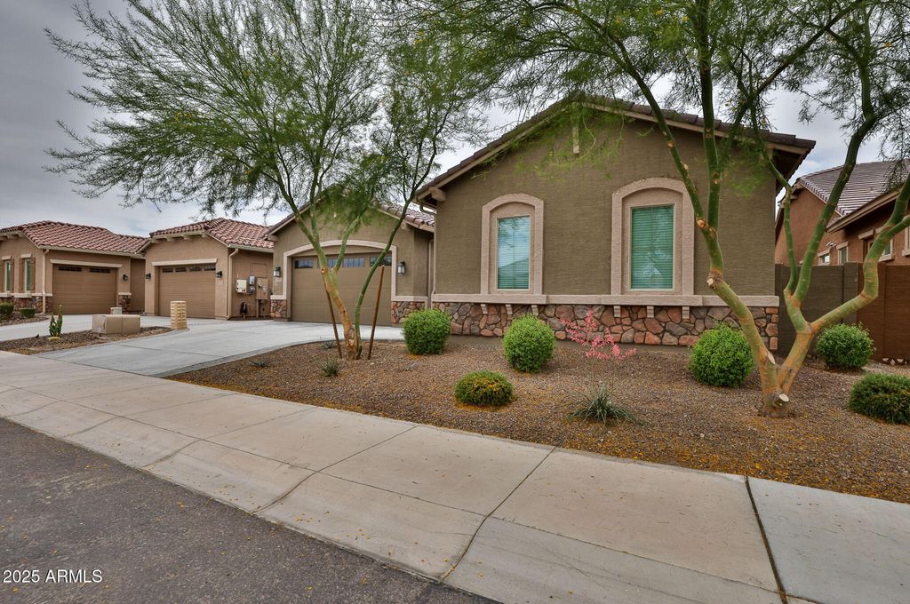 Photo of 18541 W Galveston Street, Goodyear, AZ 85338 (MLS # 6917860)