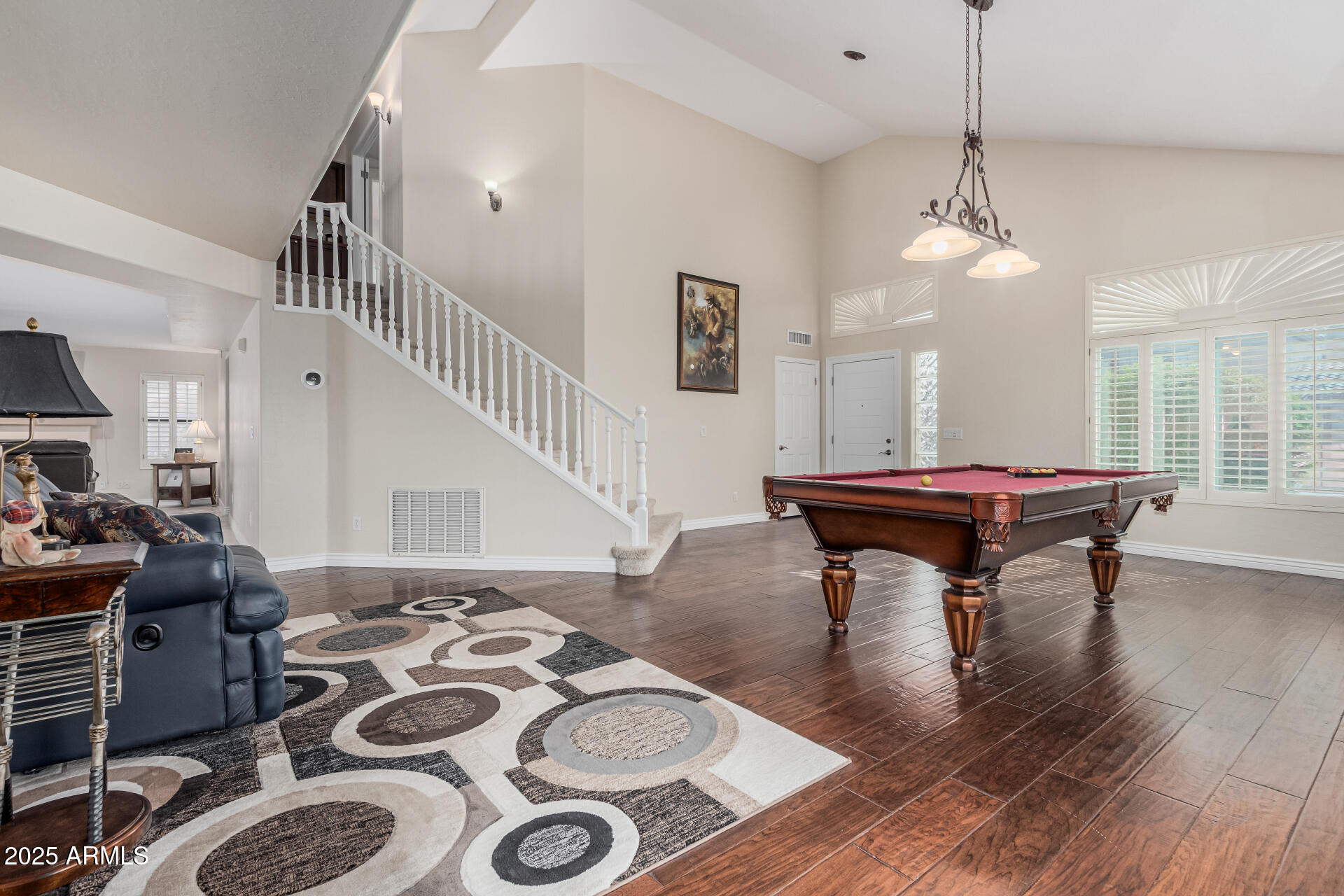 1332 W HONEYSUCKLE Lane
