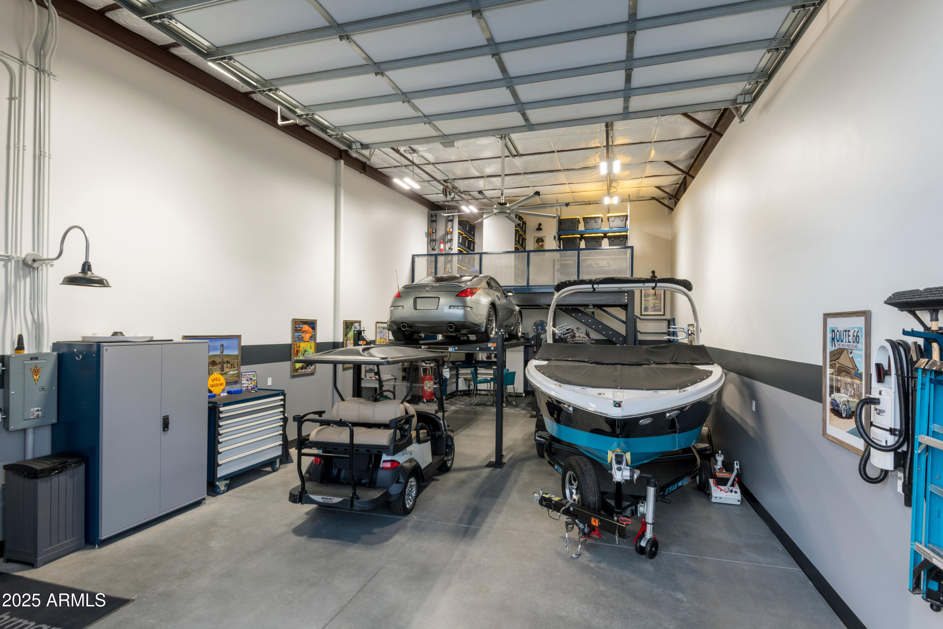 450 E WILLIS Road 68