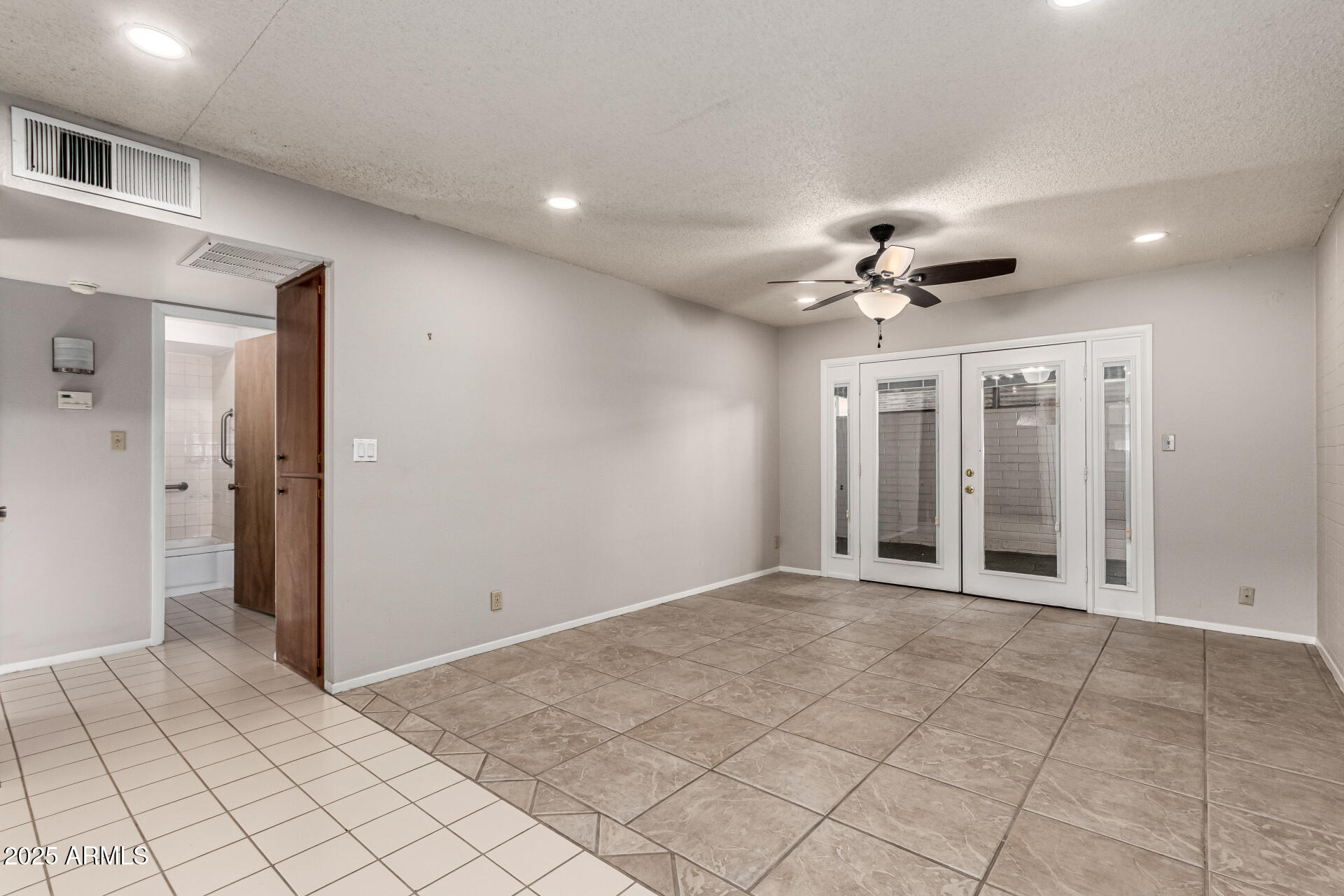 6721 E MCDOWELL Road B314