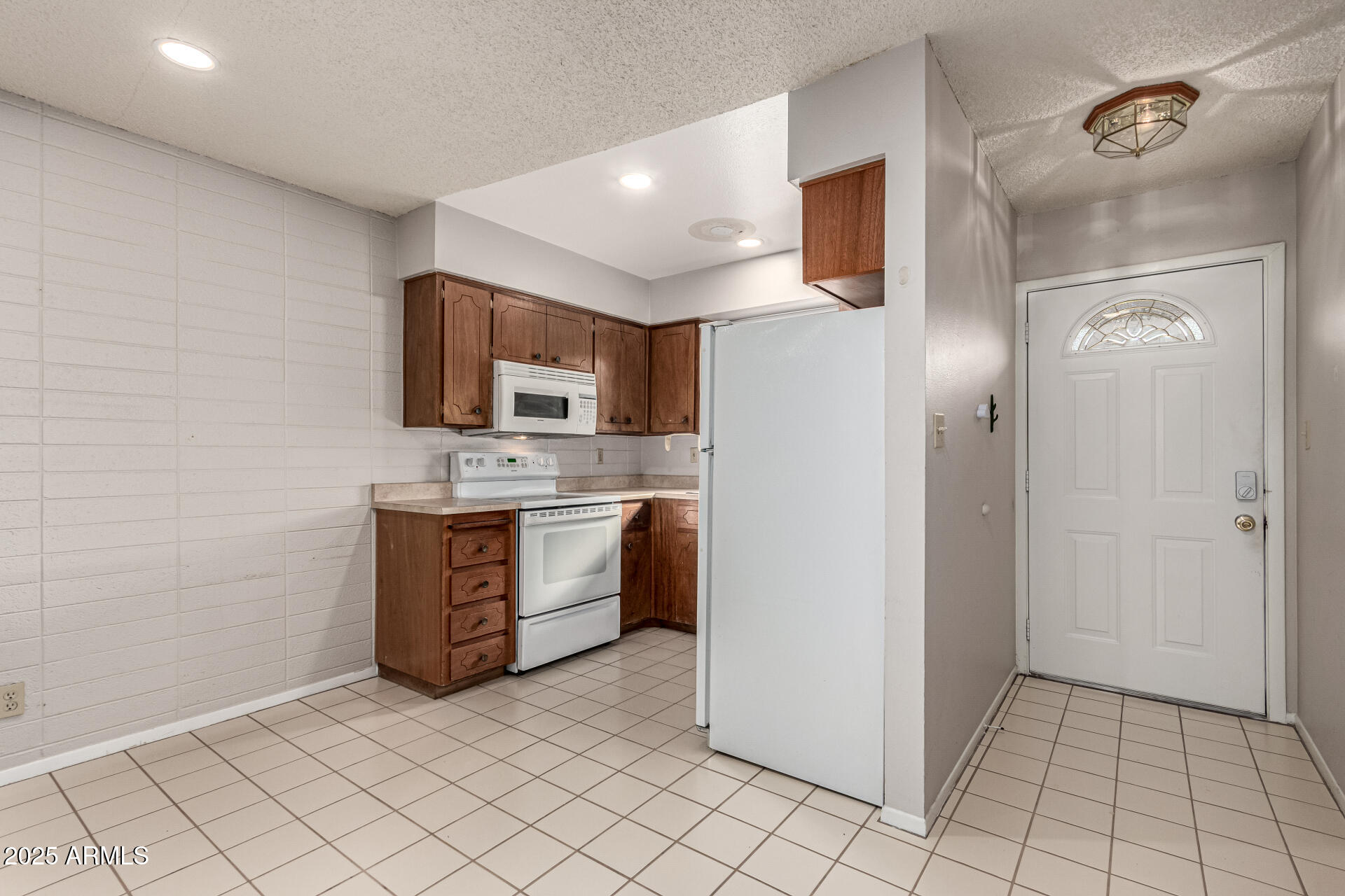 6721 E MCDOWELL Road B314