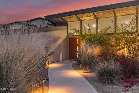 5960 E ORANGE BLOSSOM Lane Phoenix AZ 85018
