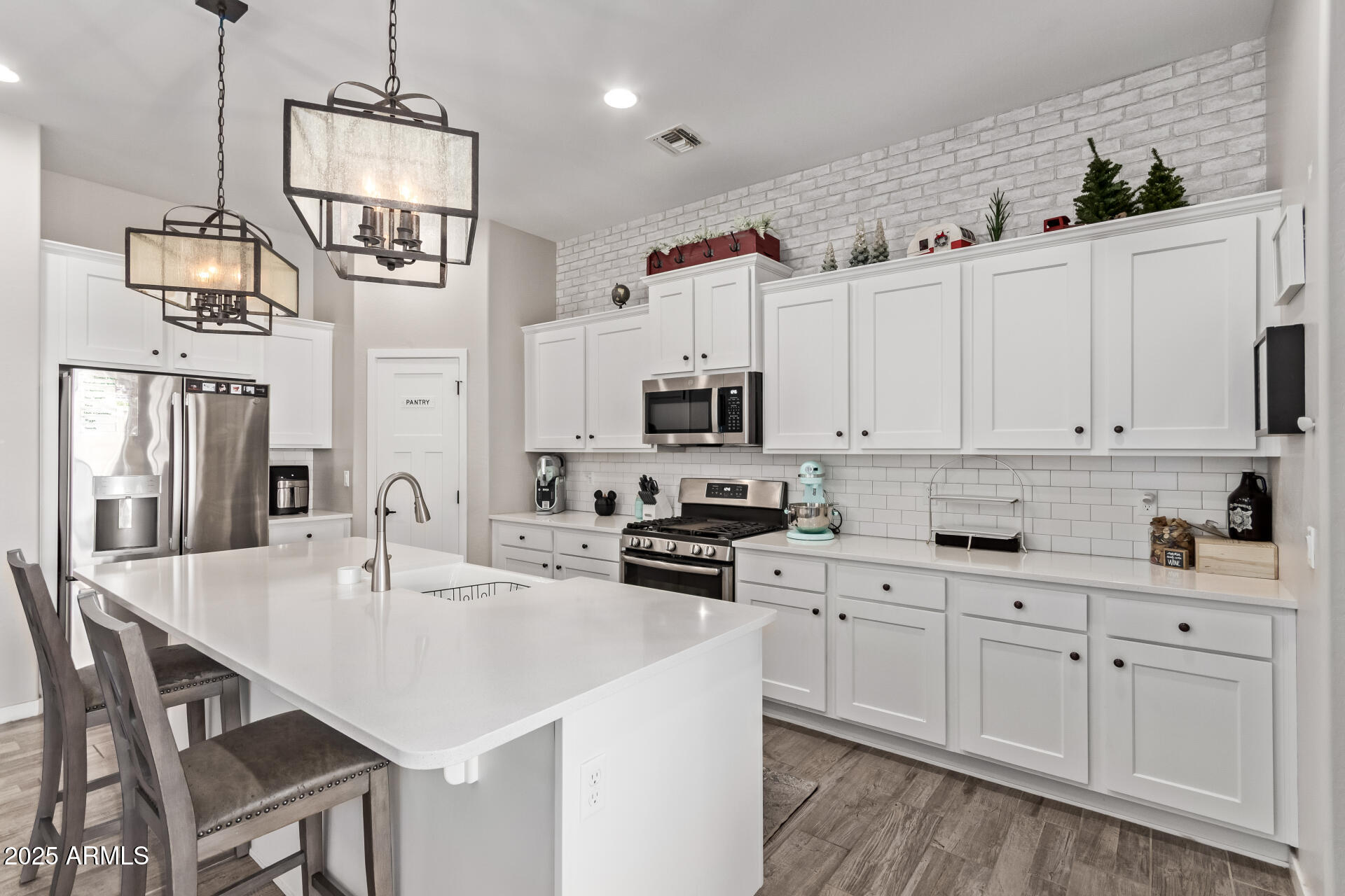 10154 E Nichols Avenue