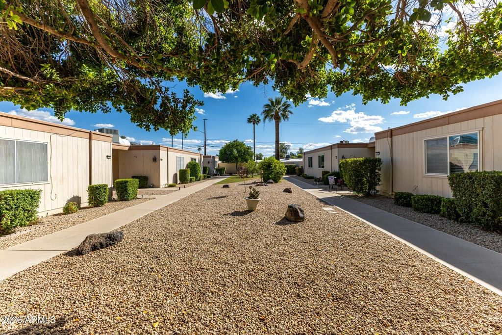 Photo of 10921 W Coggins Drive, Sun City, AZ 85351 (MLS # 7002195)