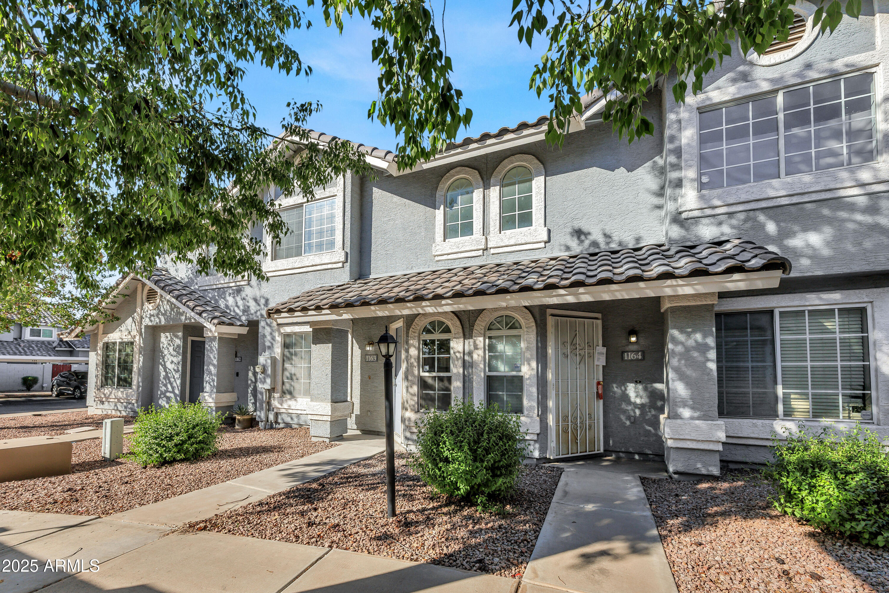 860 N MCQUEEN Road 1163