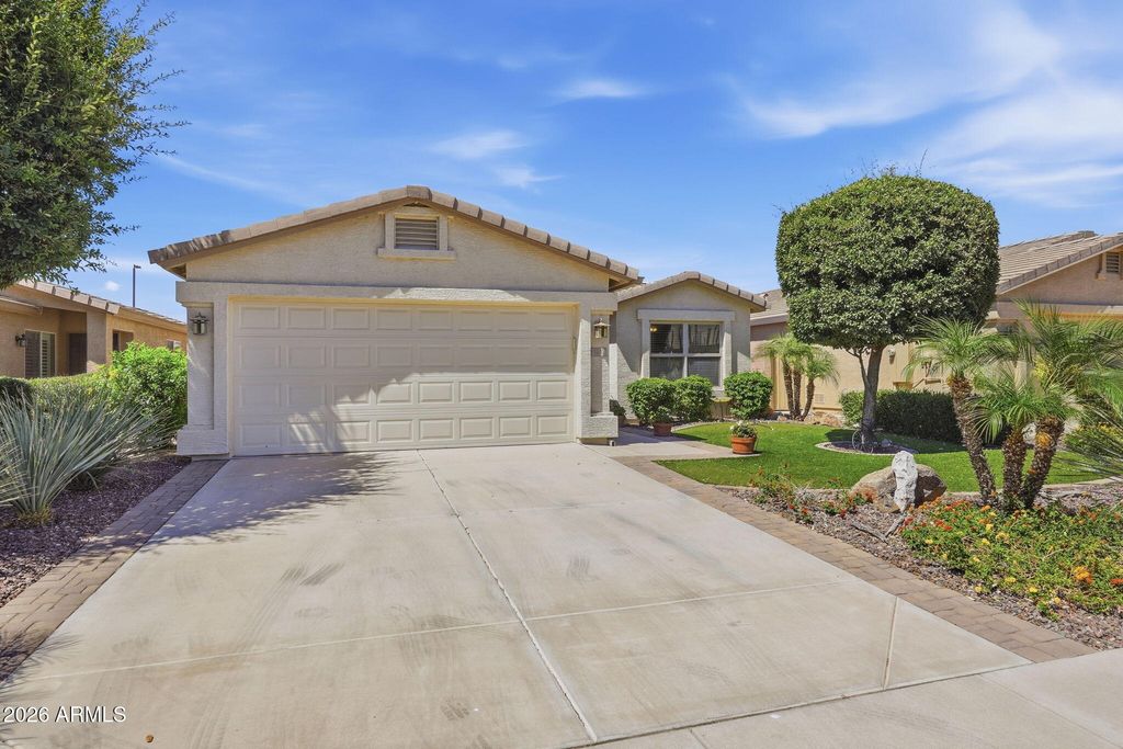 Photo of 3470 E Gleneagle Place, Chandler, AZ 85249 (MLS # 7026102)