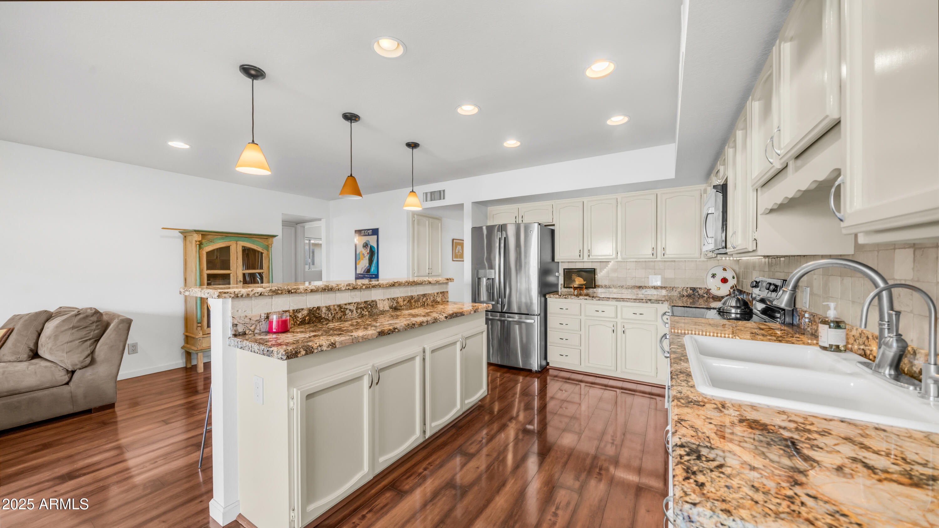 8166 E DEL CAVERNA Drive