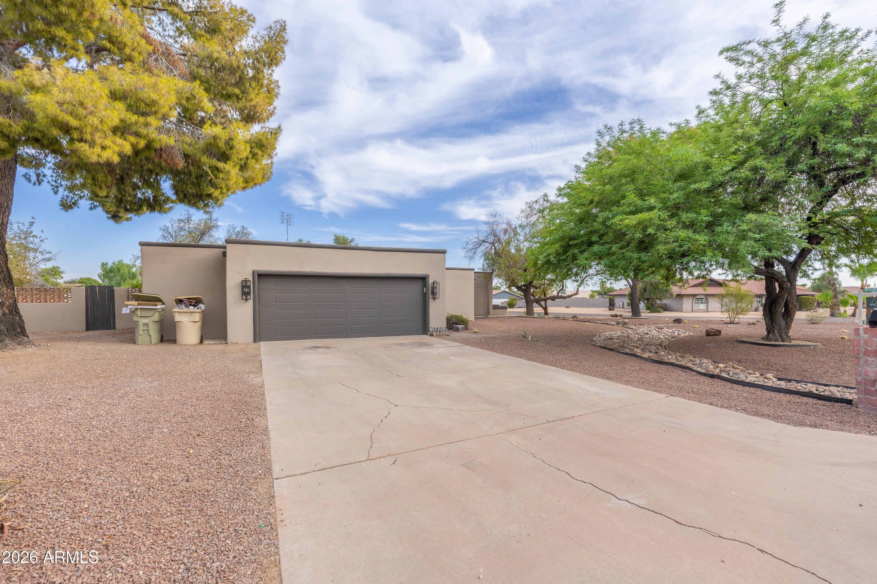 18017 N EVERSON Drive