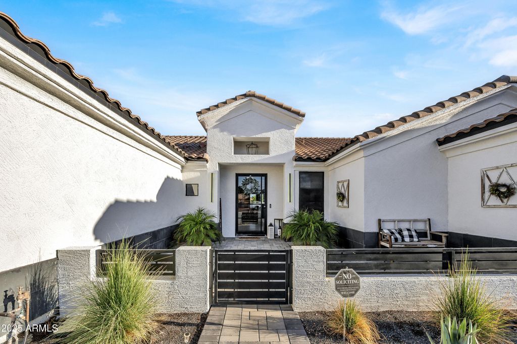 Photo of 9415 W Electra Lane, Peoria, AZ 85383 (MLS # 6924230)