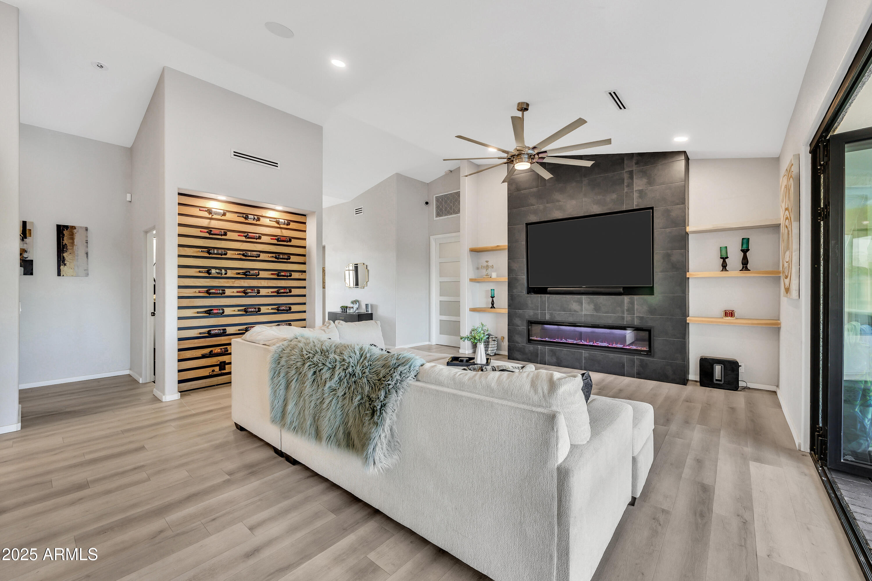 9415 W ELECTRA Lane