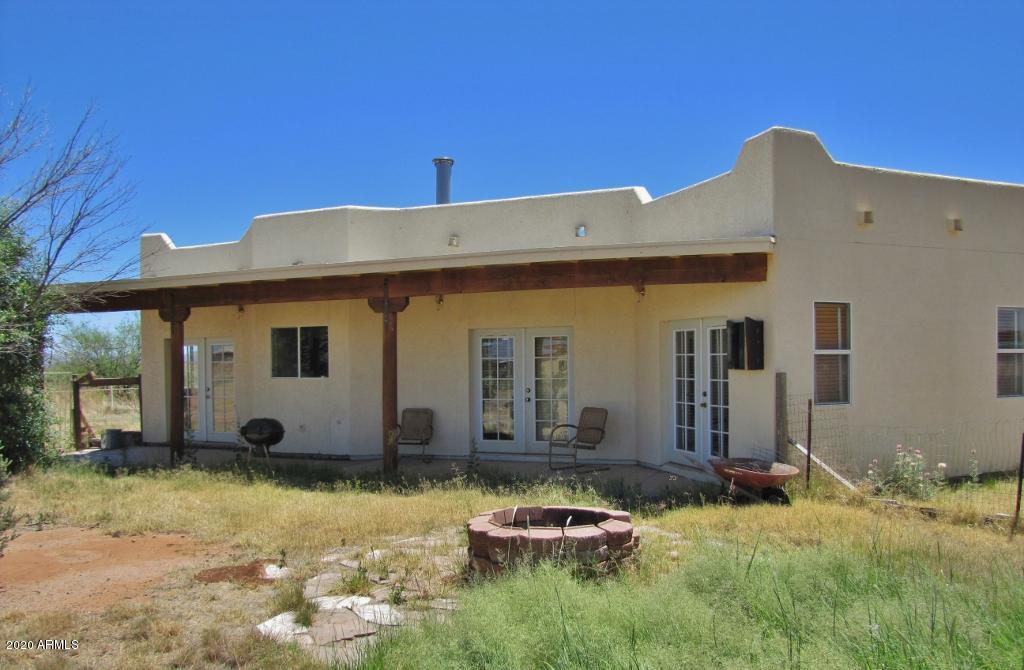 BARBARY ESTATES - Residential Lease
